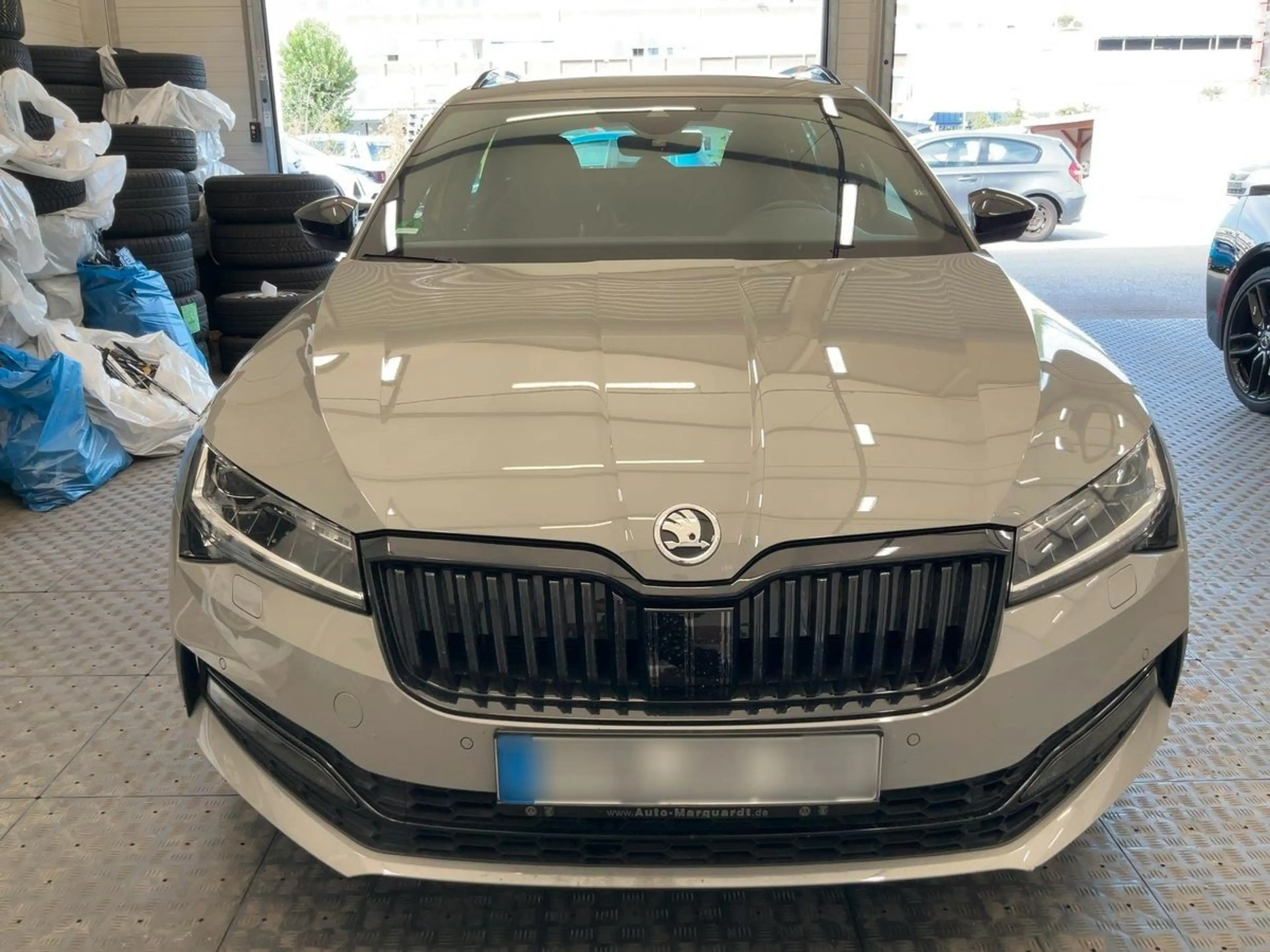 Skoda Superb Combi Sportline 4x4 Virt.CP+Panorama+ACC — photo 8