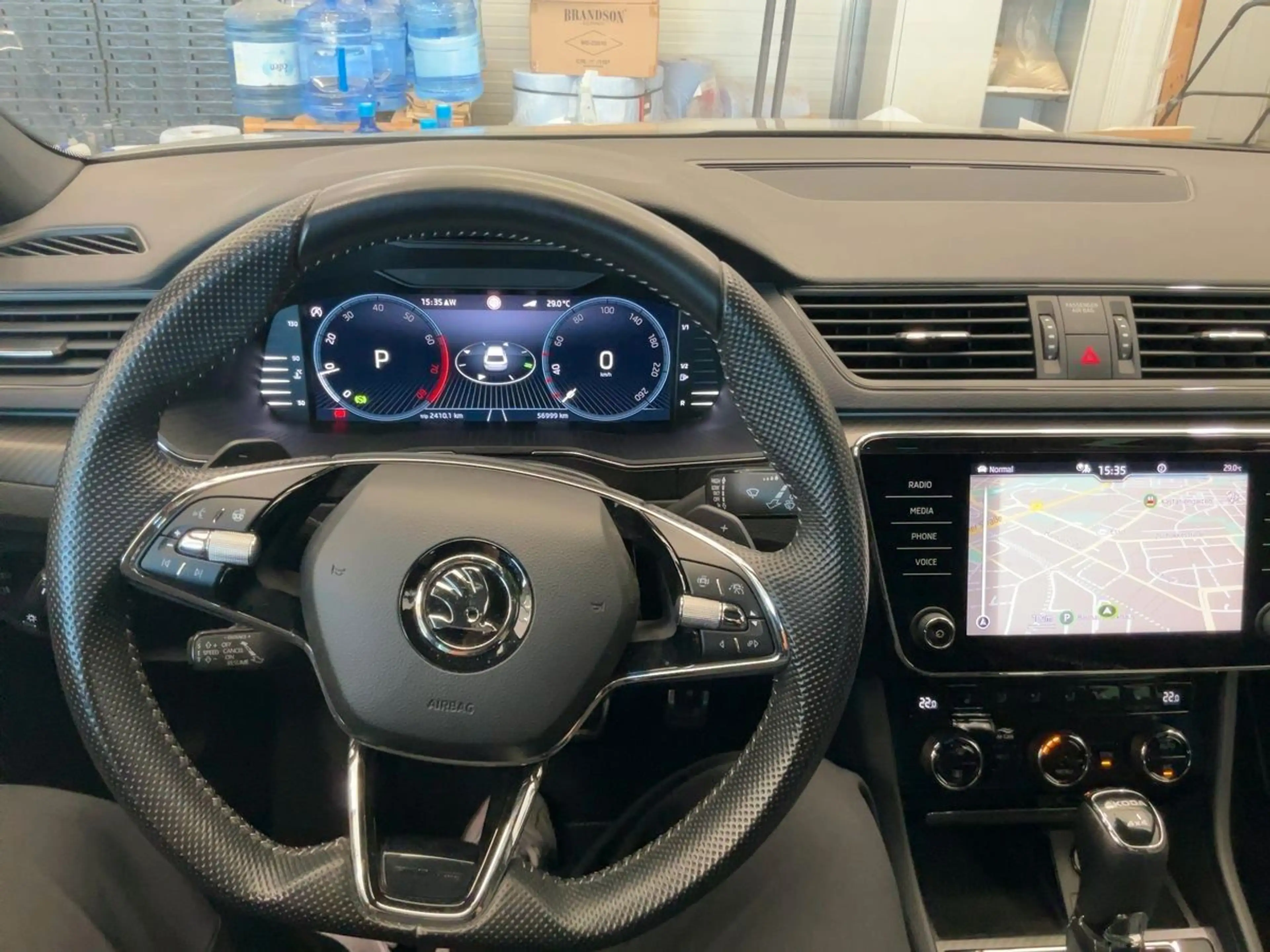 Skoda Superb Combi Sportline 4x4 Virt.CP+Panorama+ACC — photo 9