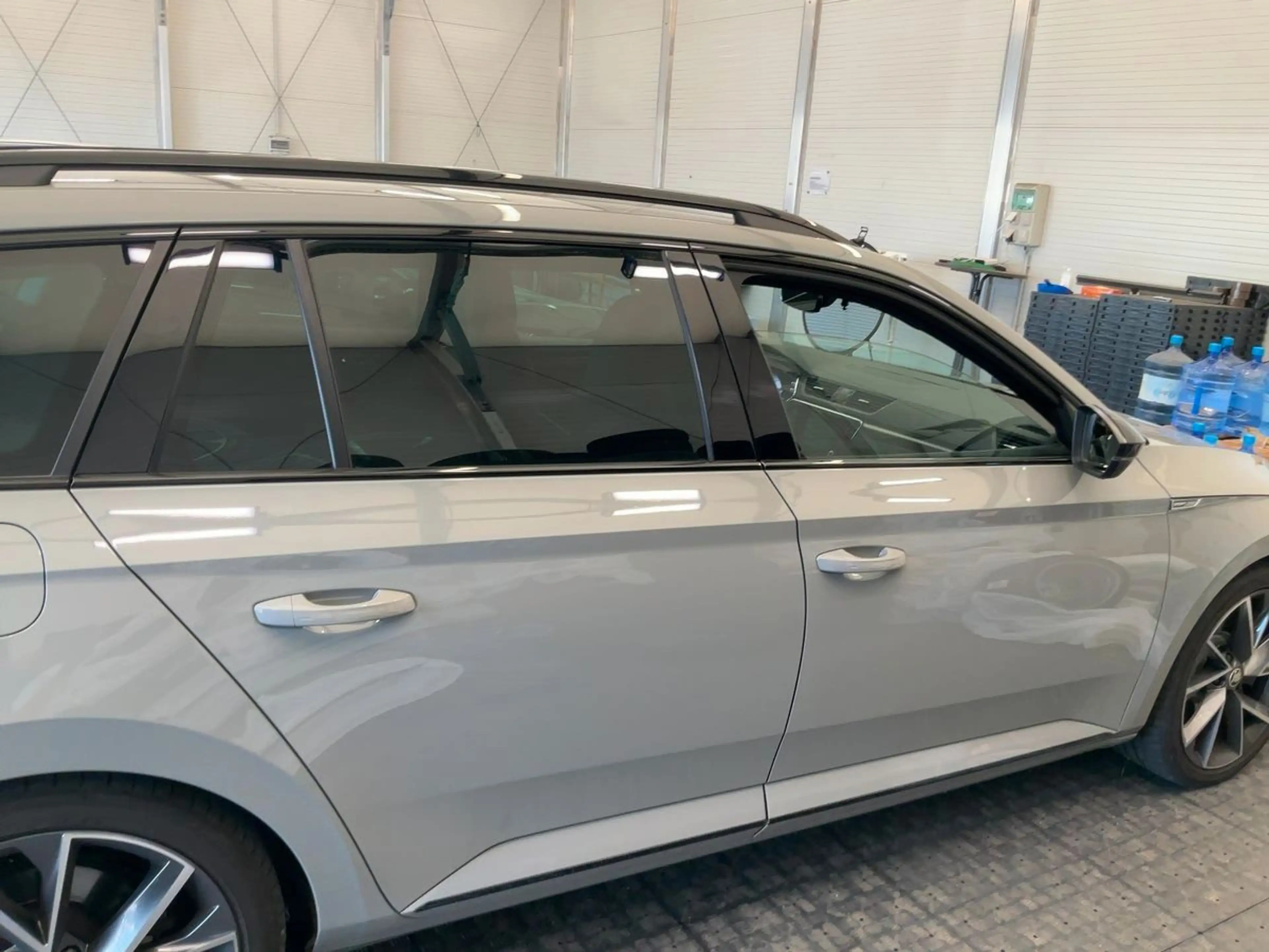 Skoda Superb Combi Sportline 4x4 Virt.CP+Panorama+ACC — photo 6