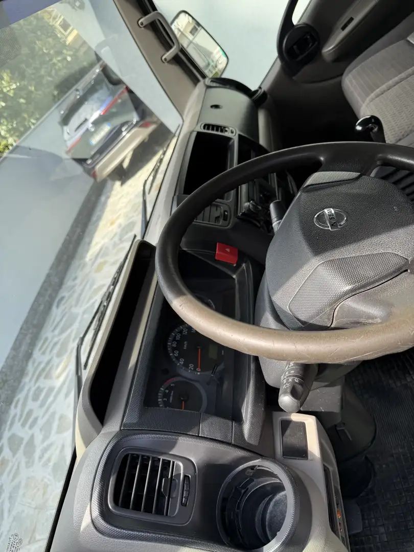 Nissan Cabstar - 2