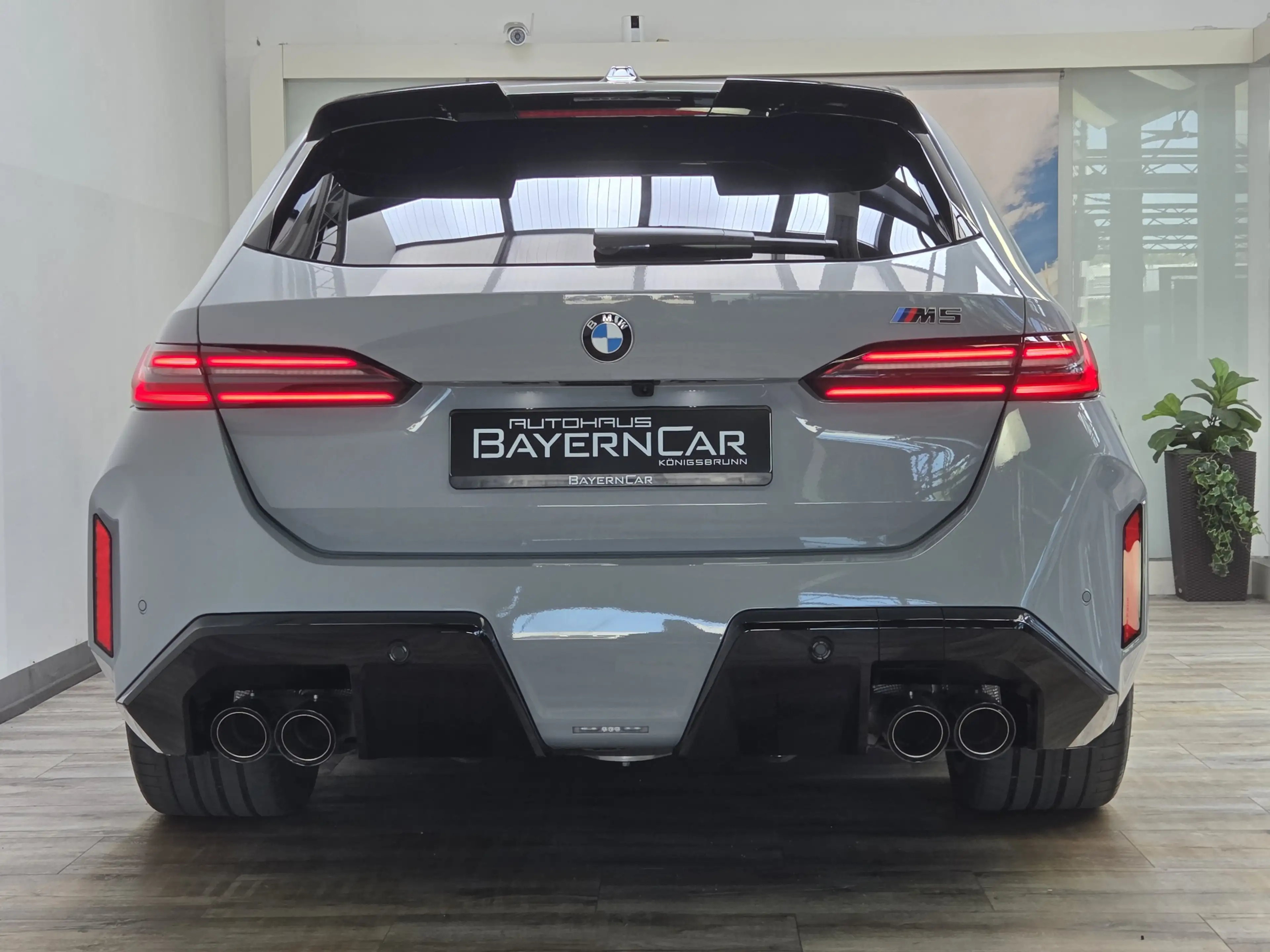 BMW M5 To. AHK Sitzlüftung B&W ACC 360° Driver — photo 11