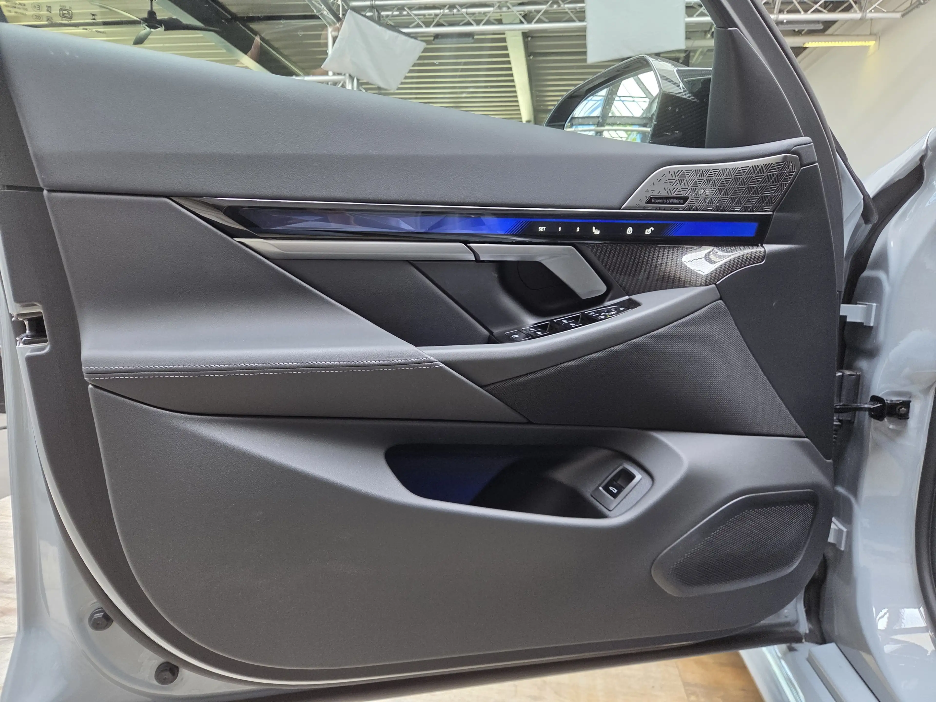 BMW M5 To. AHK Sitzlüftung B&W ACC 360° Driver — photo 36