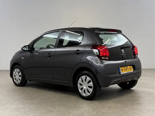 Peugeot 108 view 3