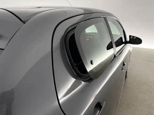 Peugeot 108 view 4