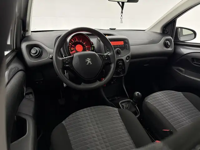 Peugeot 108 view 14