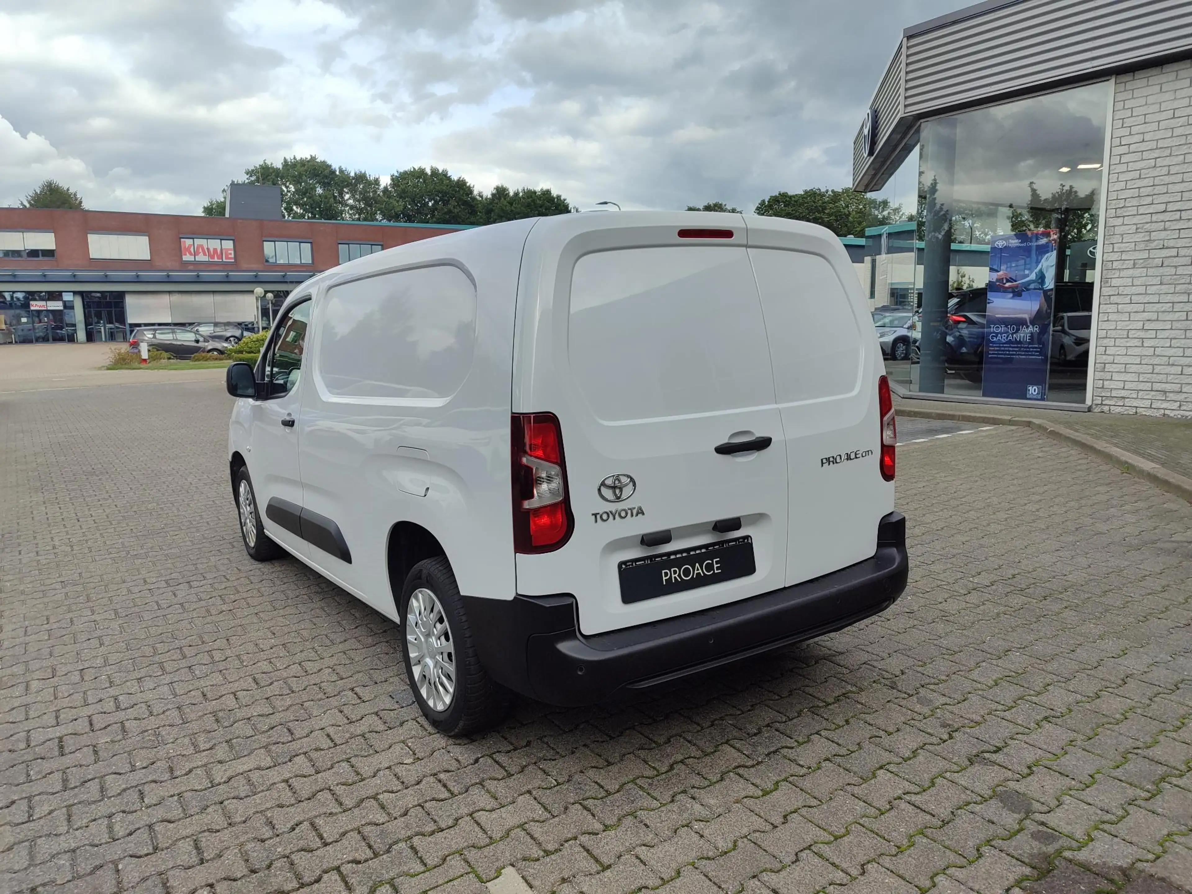 Toyota Proace City 1.5 D-4D COOL L2 3-PERS AIRCO CRUISE BETIMMERD P-S — photo 4
