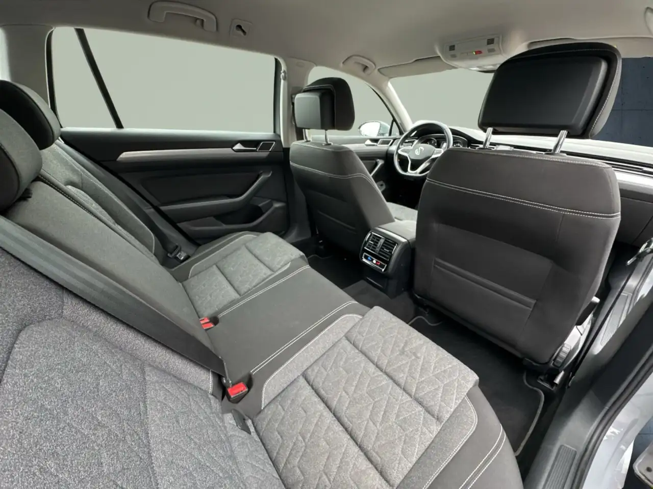 Volkswagen Passat Business 2.0 TDI DSG Nav/Kam/ACC/, миниатюра 18