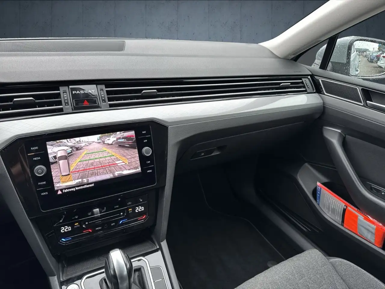 Volkswagen Passat Business 2.0 TDI DSG Nav/Kam/ACC/, миниатюра 27