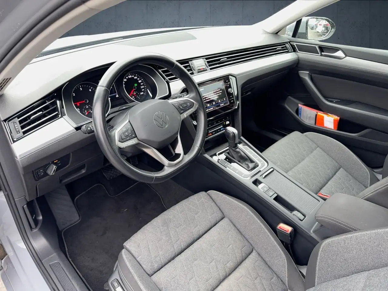 Volkswagen Passat Business 2.0 TDI DSG Nav/Kam/ACC/, миниатюра 9