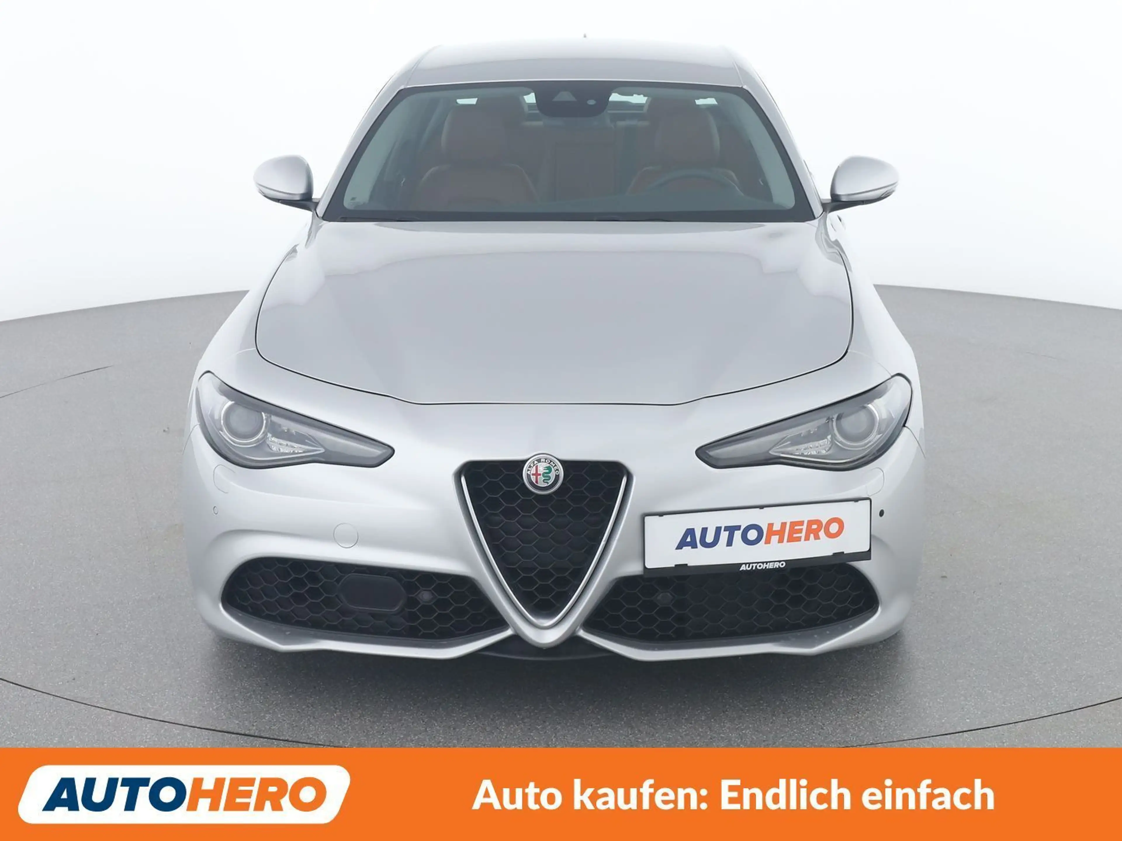 Alfa Romeo Giulia 2.2 JTDM Veloce — photo 9