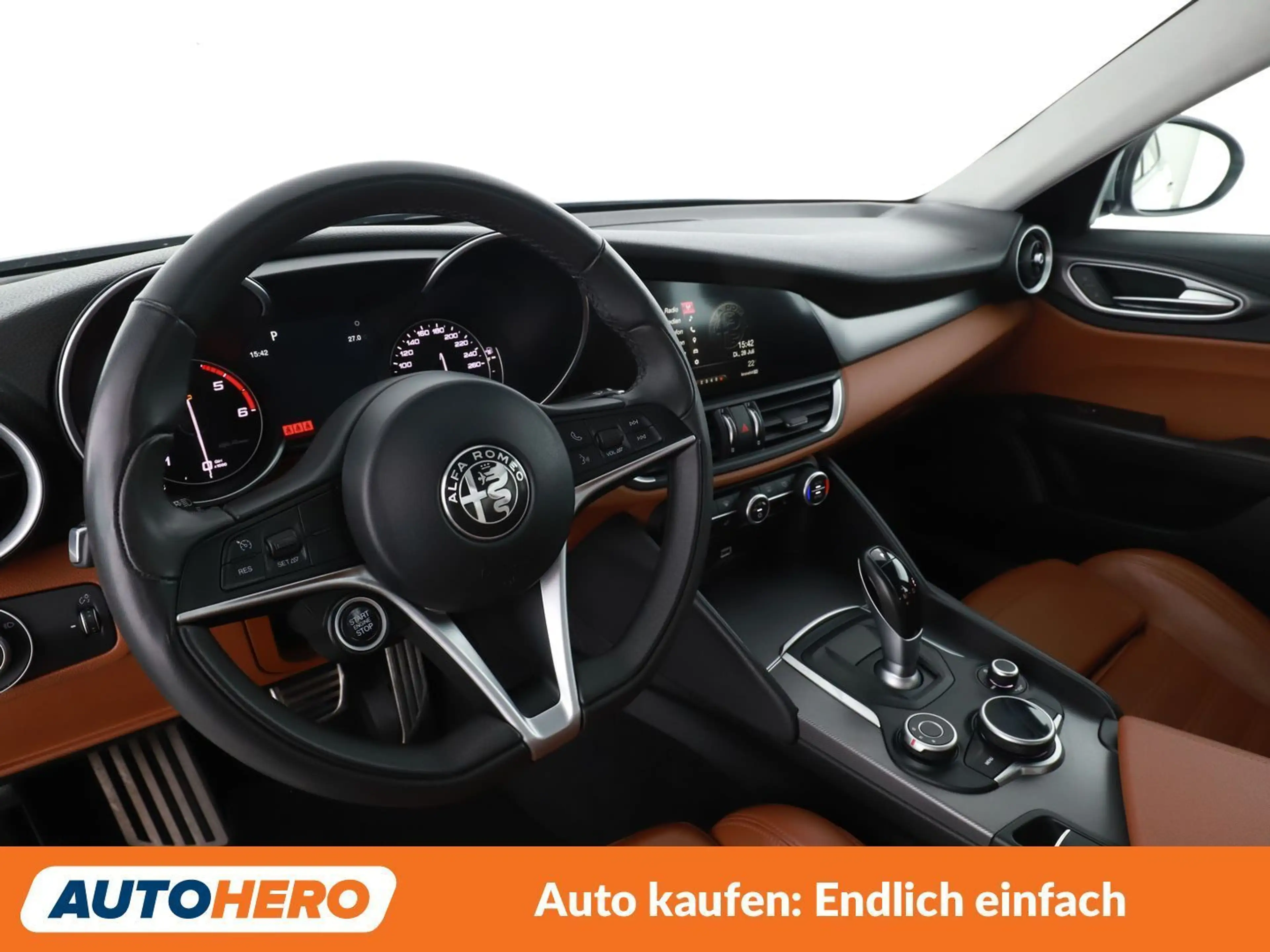 Alfa Romeo Giulia 2.2 JTDM Veloce — photo 11