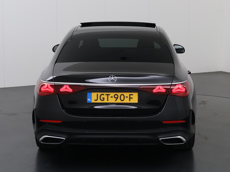 Mercedes-Benz E 300 300e Sport Edition | Panoramadak | Premium Plus | — photo 4