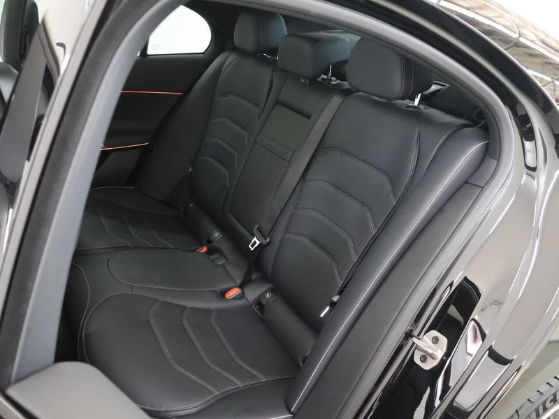Mercedes-Benz E 300 300e Sport Edition | Panoramadak | Premium Plus | — photo 11
