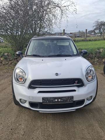 Imagine MINI Cooper SD Countryman All4 Aut.