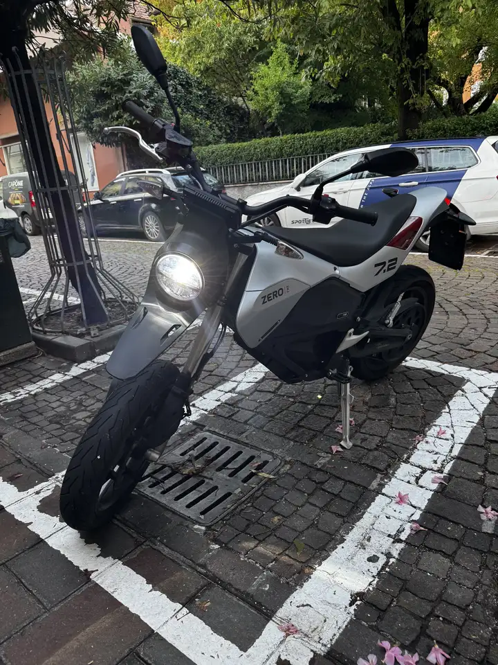 Zero Motorcycles Zero FXE