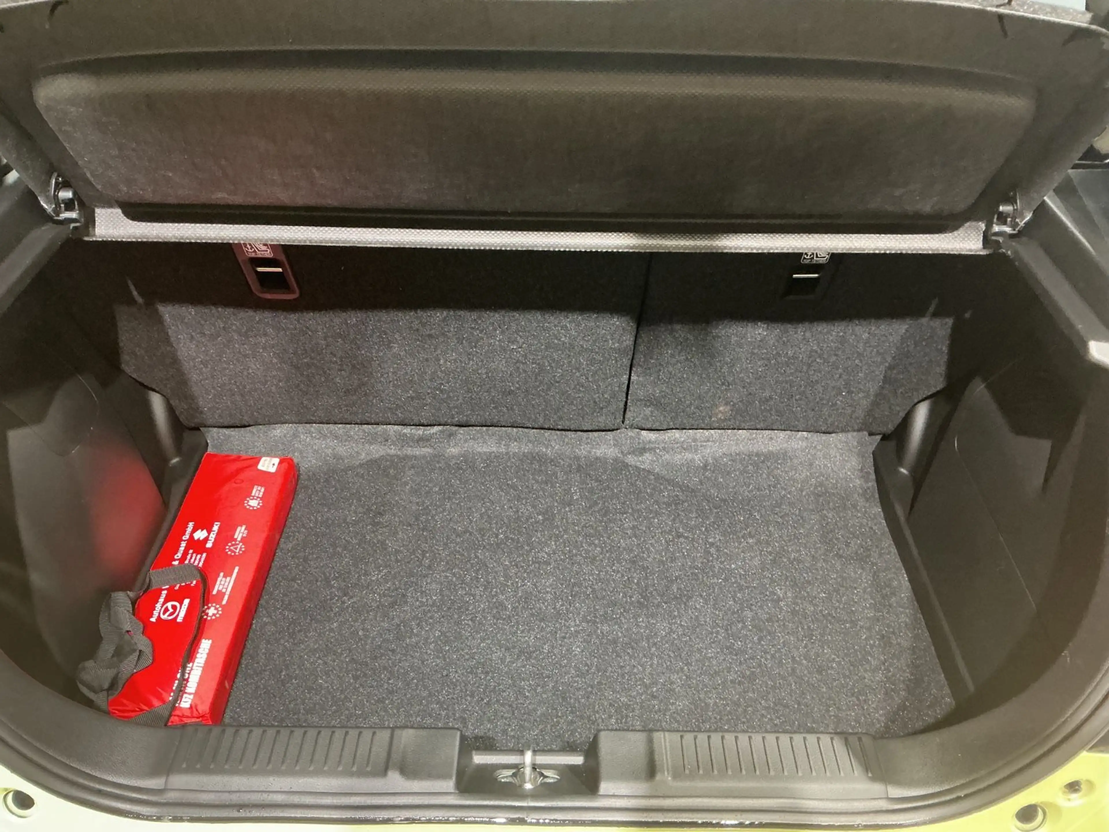Suzuki Swift Club*LED*Klima*ACC*Spurhalte* — photo 5