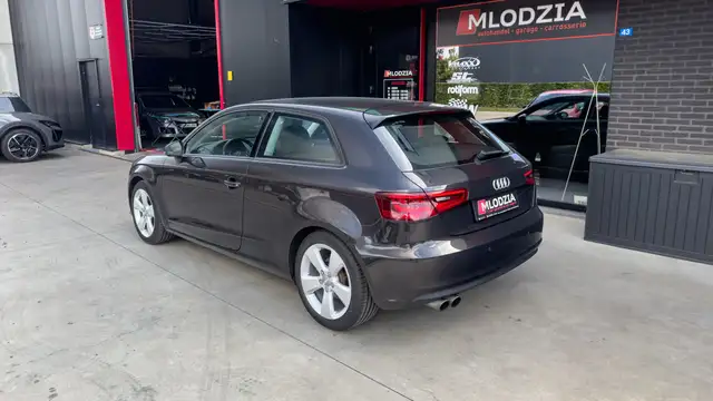 Audi A3 view 4