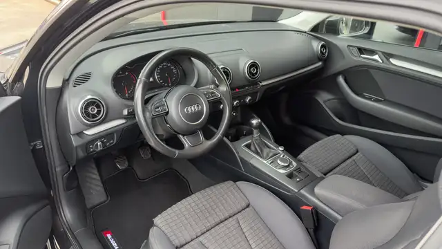 Audi A3 view 8
