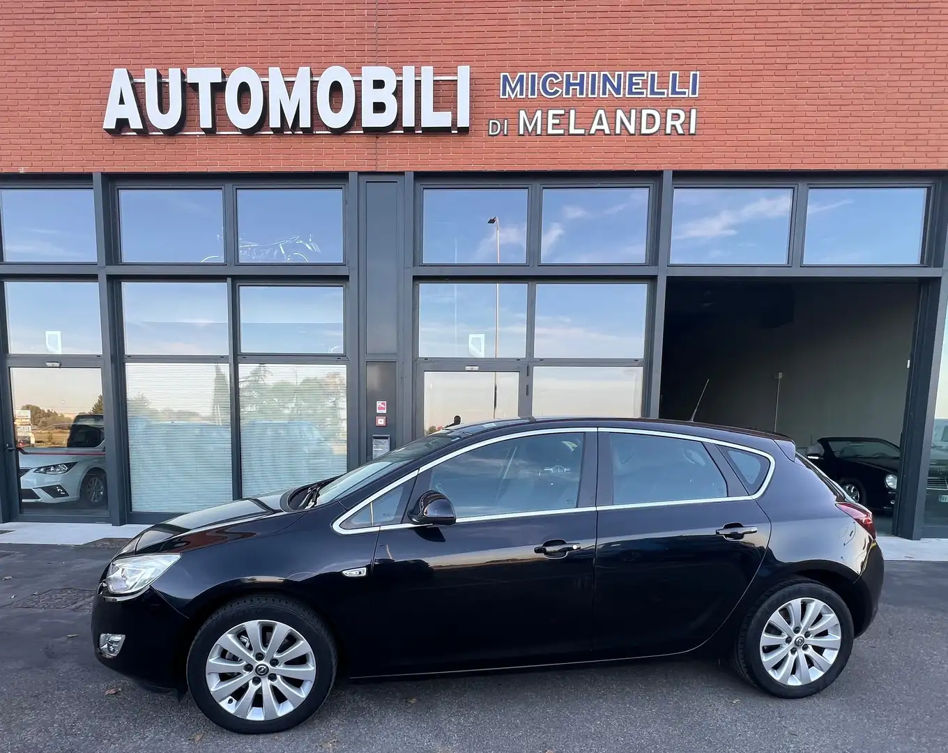 Opel Astra Astra  5p 1.7 cdti Cosmo 110cv Nero - 1