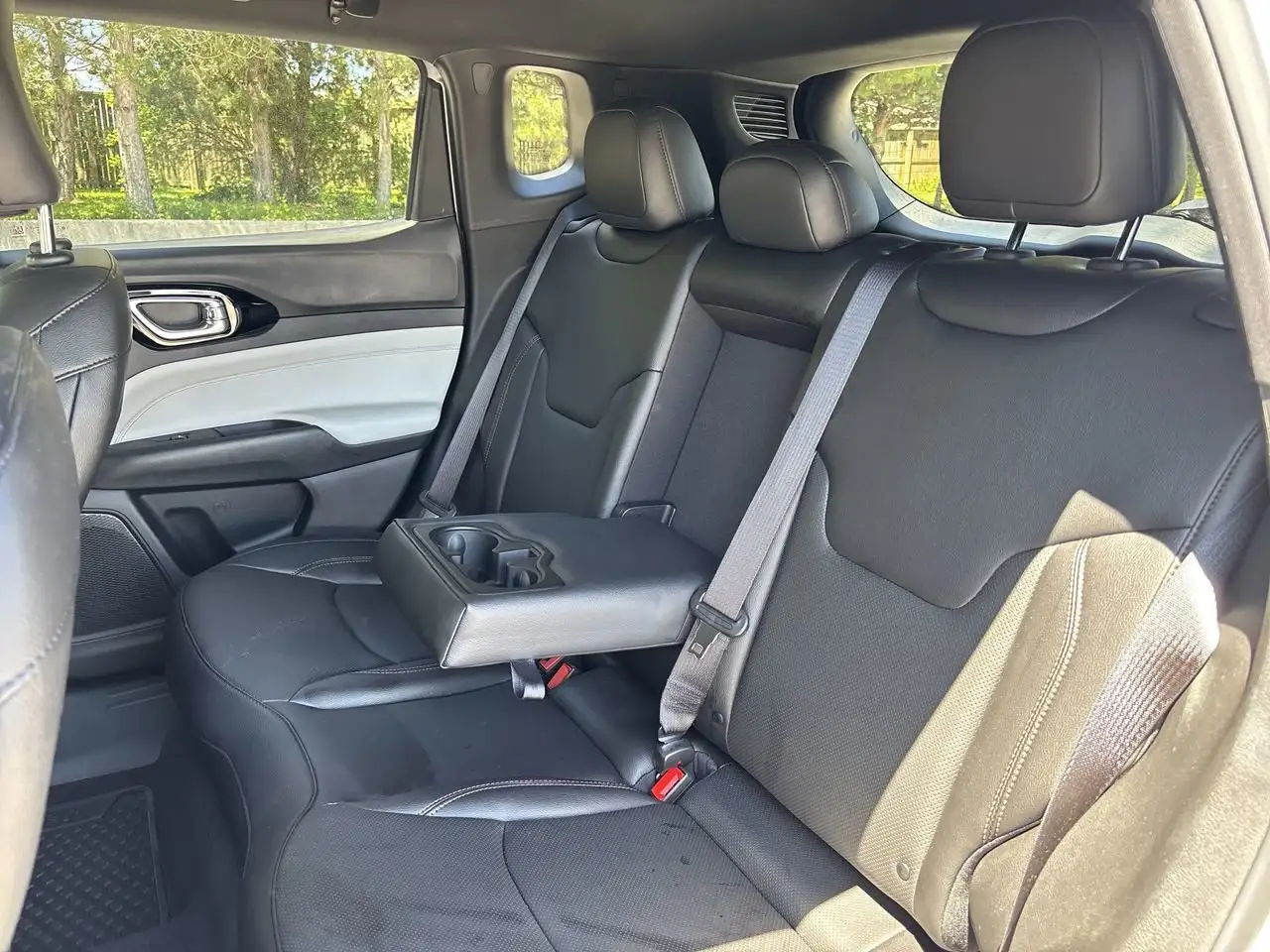 Jeep Compass photo Jeep Compass