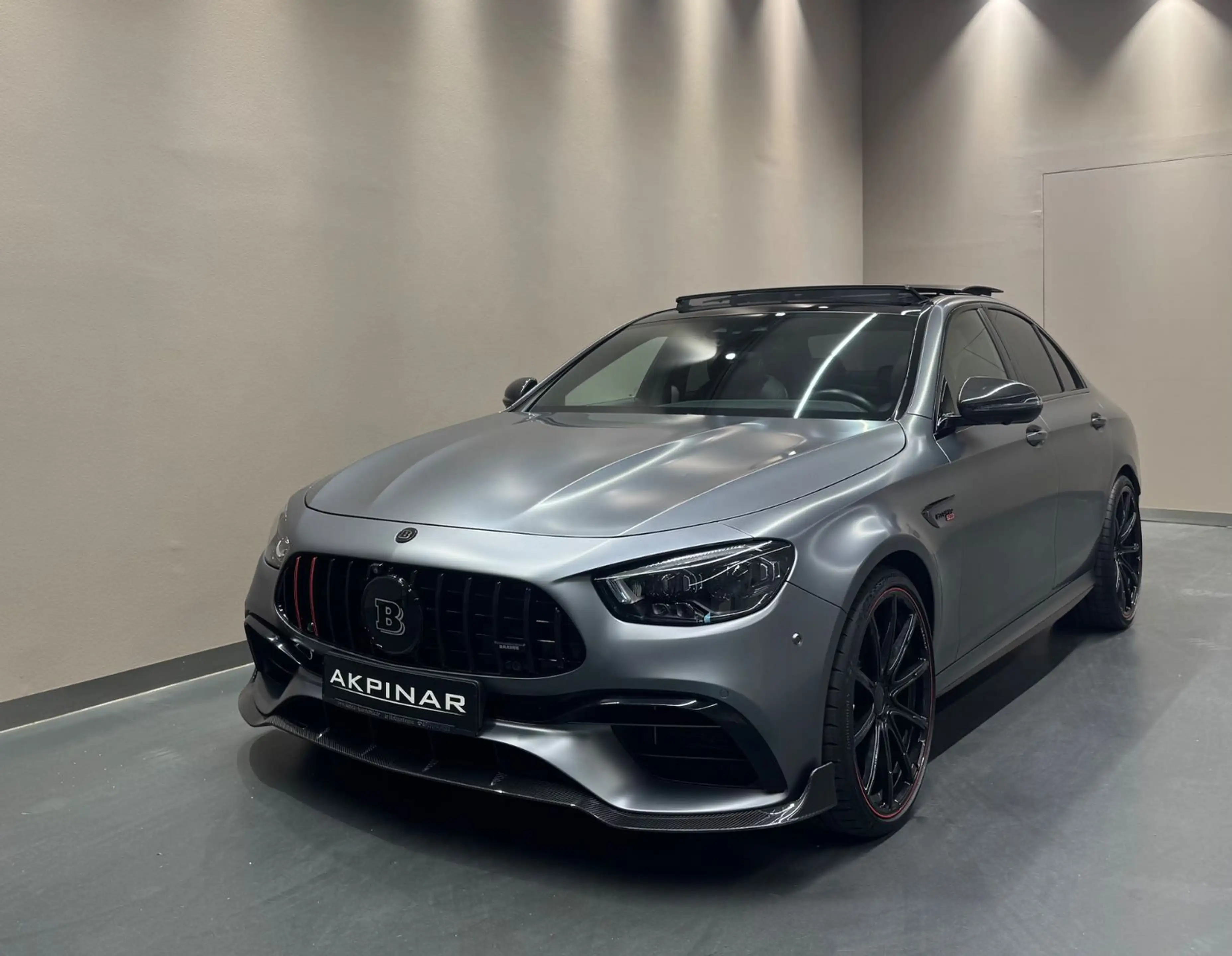 Mercedes-Benz E 63 AMG E63 S AMG 4M+**BRABUS B700**MAGNO**BURM 3D** — photo 2