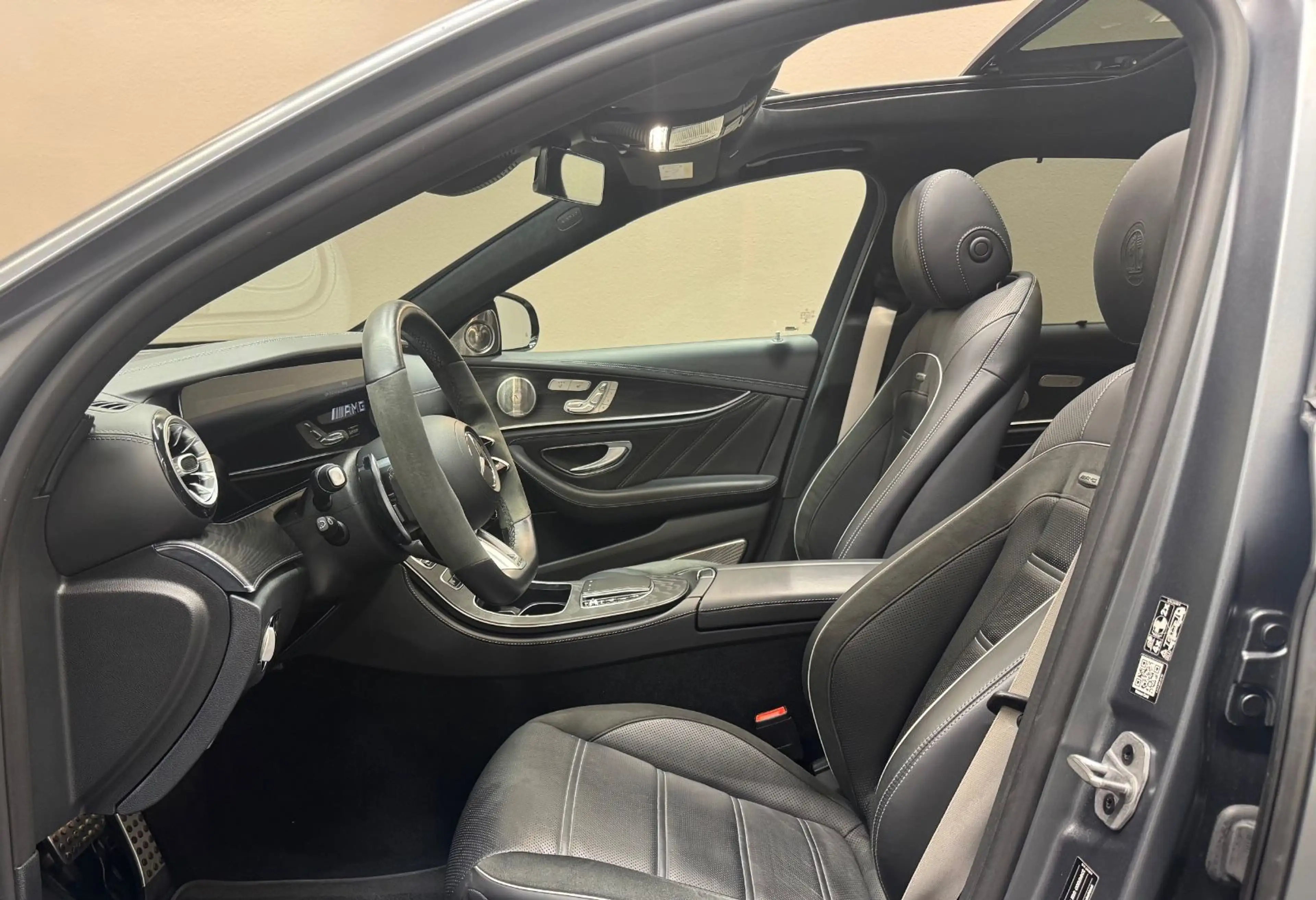Mercedes-Benz E 63 AMG E63 S AMG 4M+**BRABUS B700**MAGNO**BURM 3D** — photo 14