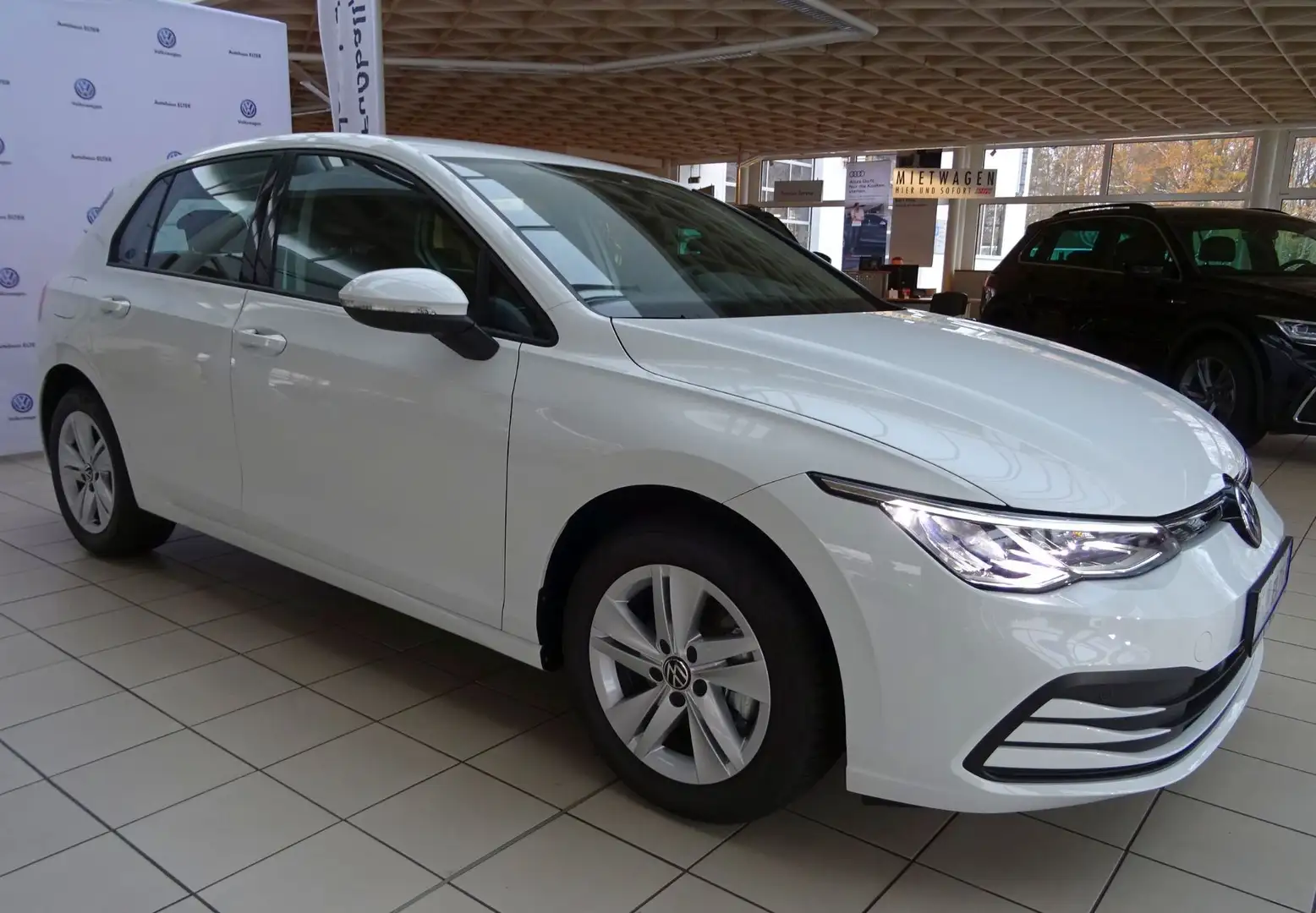 Volkswagen Golf Life 1.5 eTSI DSG Blanc - 1