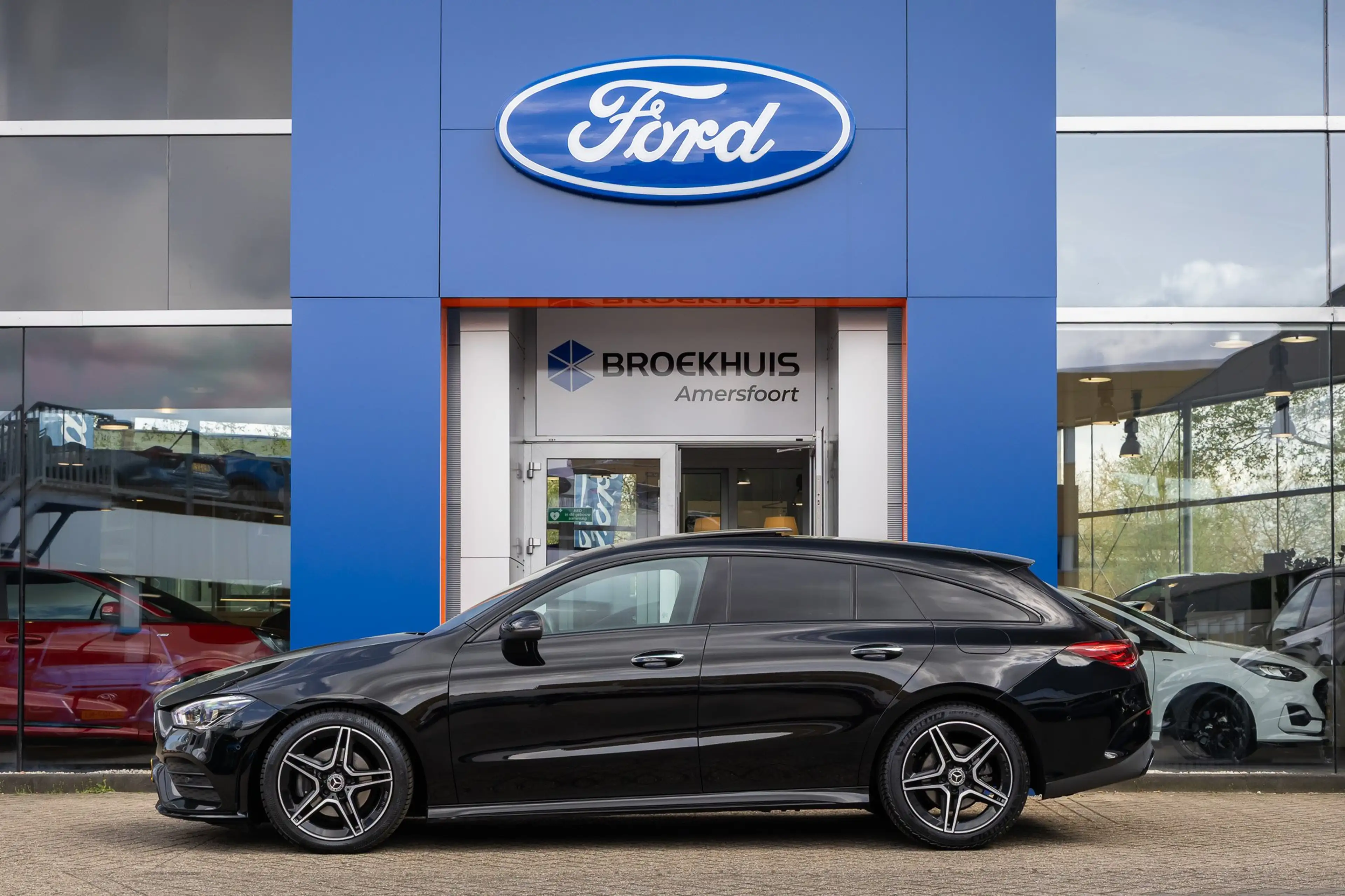 Mercedes-Benz CLA 180 Shooting Brake Business Solution AMG | Panoramadak — photo 5