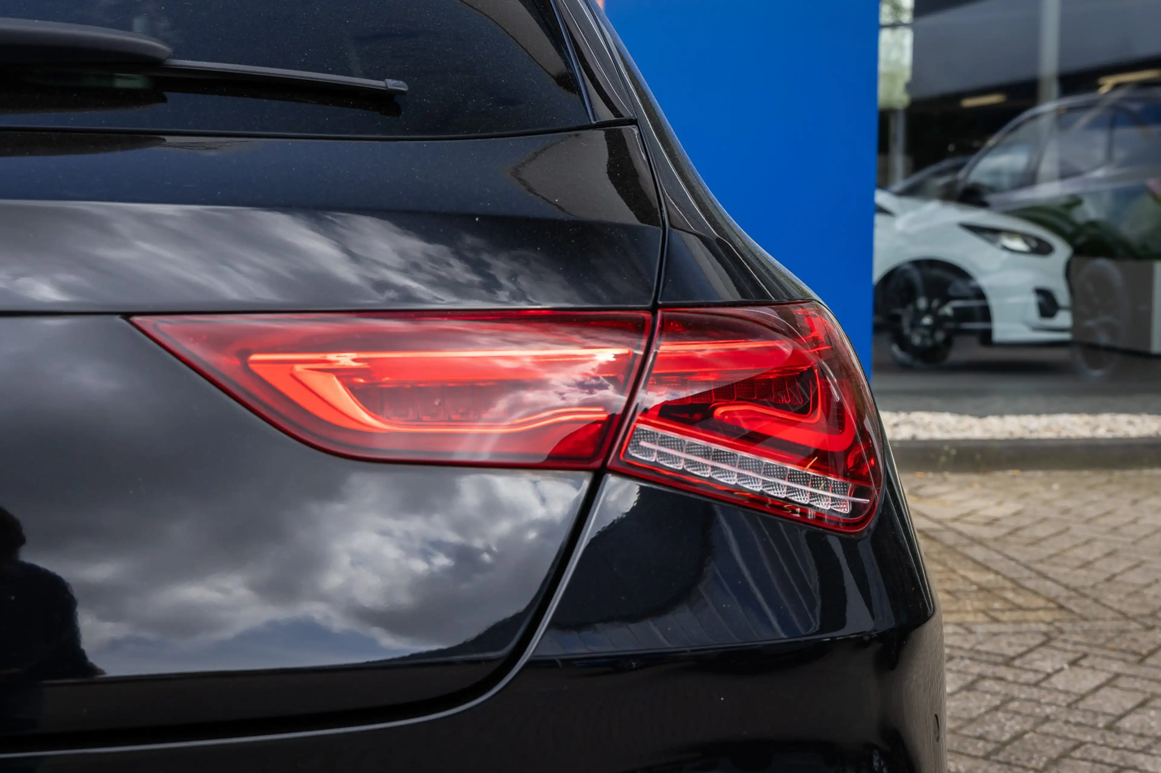 Mercedes-Benz CLA 180 Shooting Brake Business Solution AMG | Panoramadak — photo 8