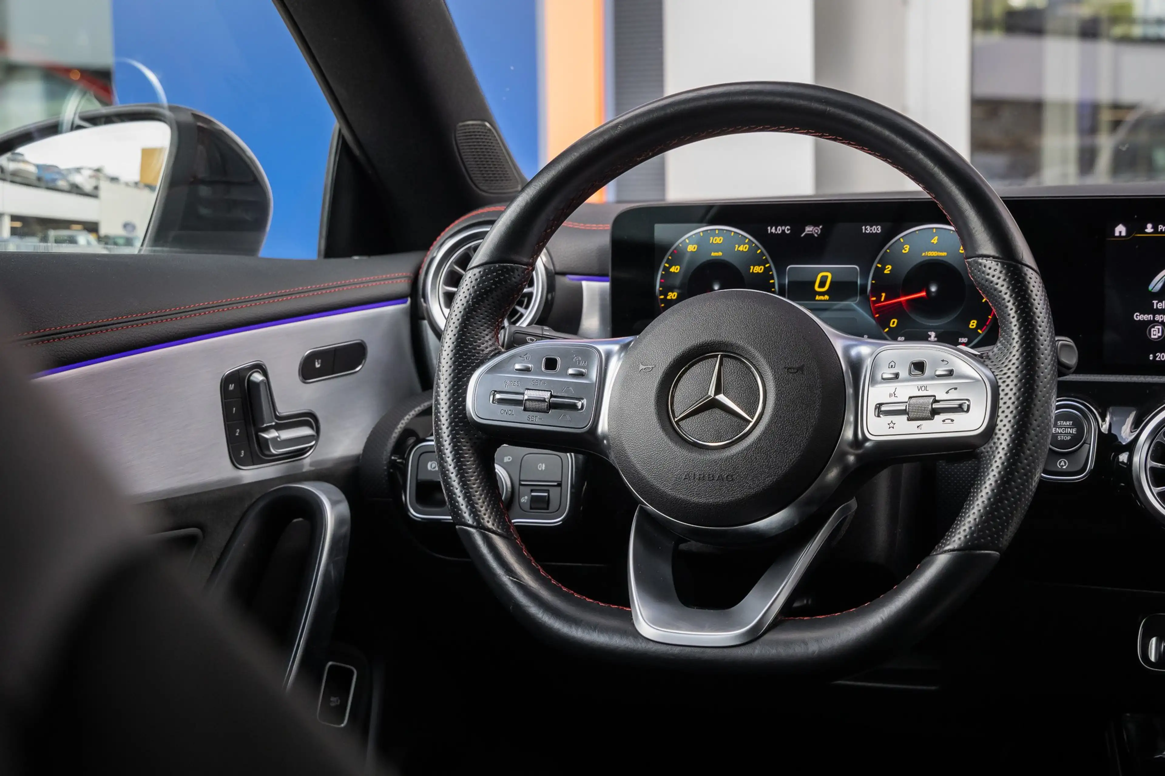 Mercedes-Benz CLA 180 Shooting Brake Business Solution AMG | Panoramadak — photo 30