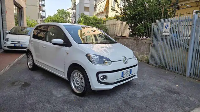 Volkswagen up!