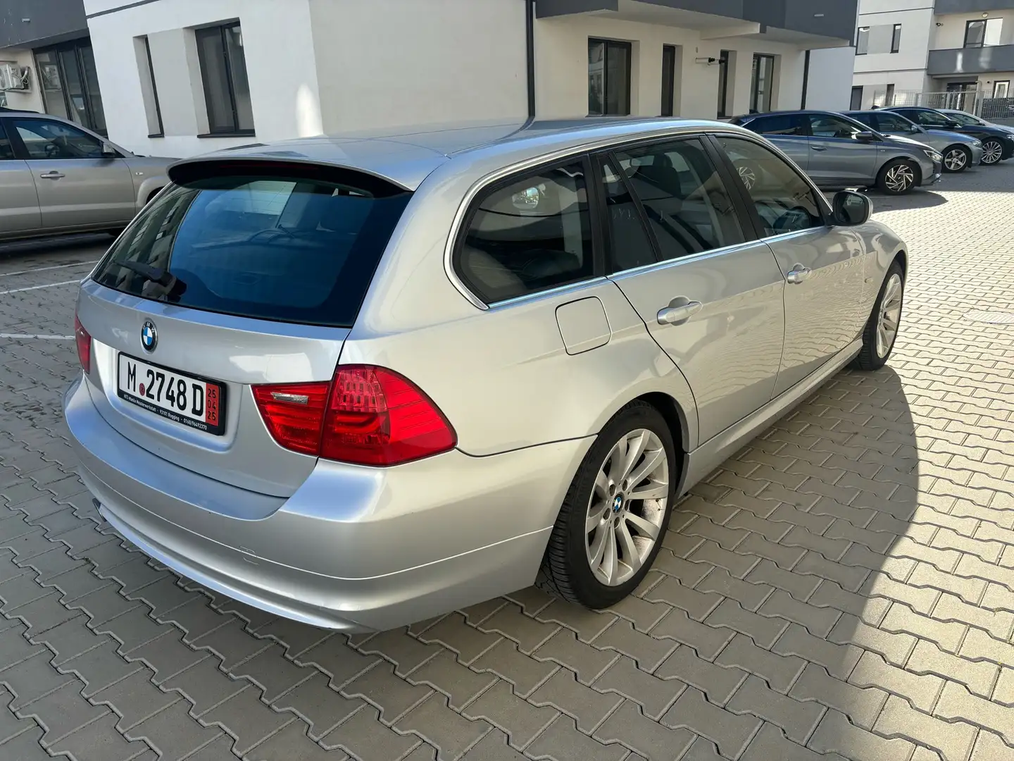 BMW 318 318d DPF Touring Aut. - 2