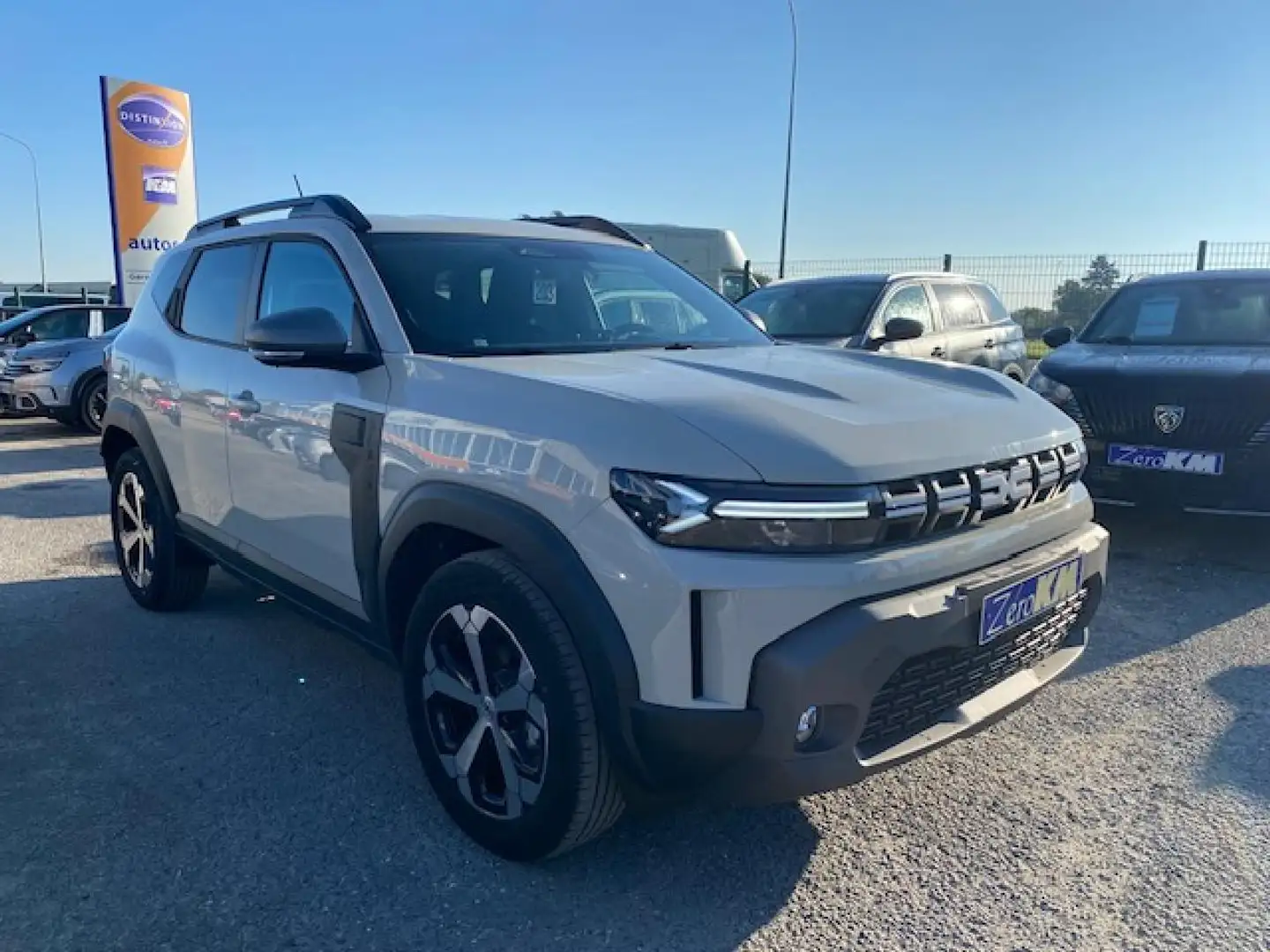 Dacia Duster 1.2 TCe - 130  III SUV Journey Beige - 2