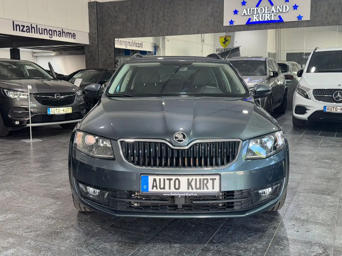 Skoda Octavia 1,8TSI*Amb.*4x4*DSG*Navi*Ahk*Xenon*1.Hd Grau - 2