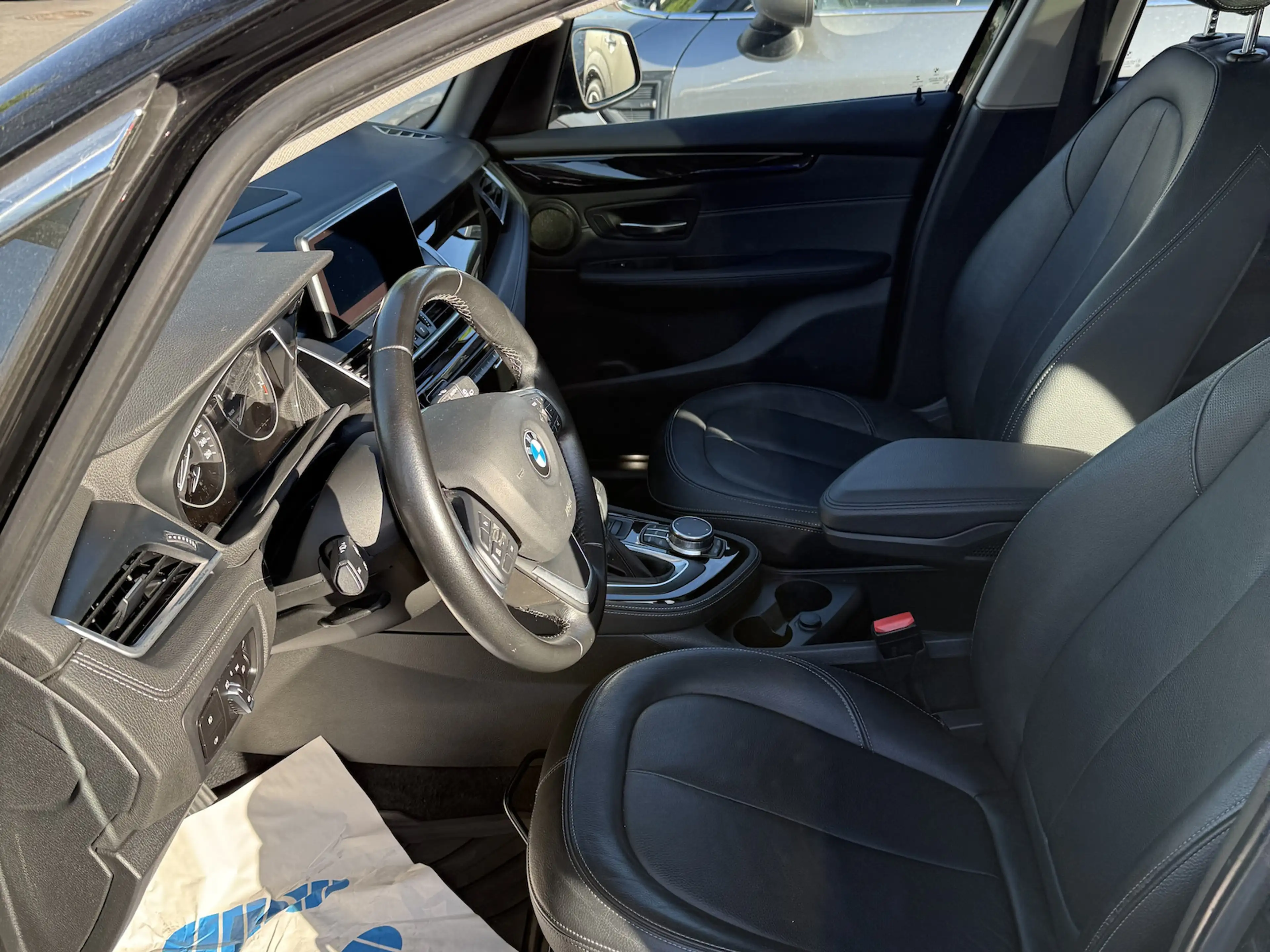 BMW 225 225 xe Luxury Line — photo 7