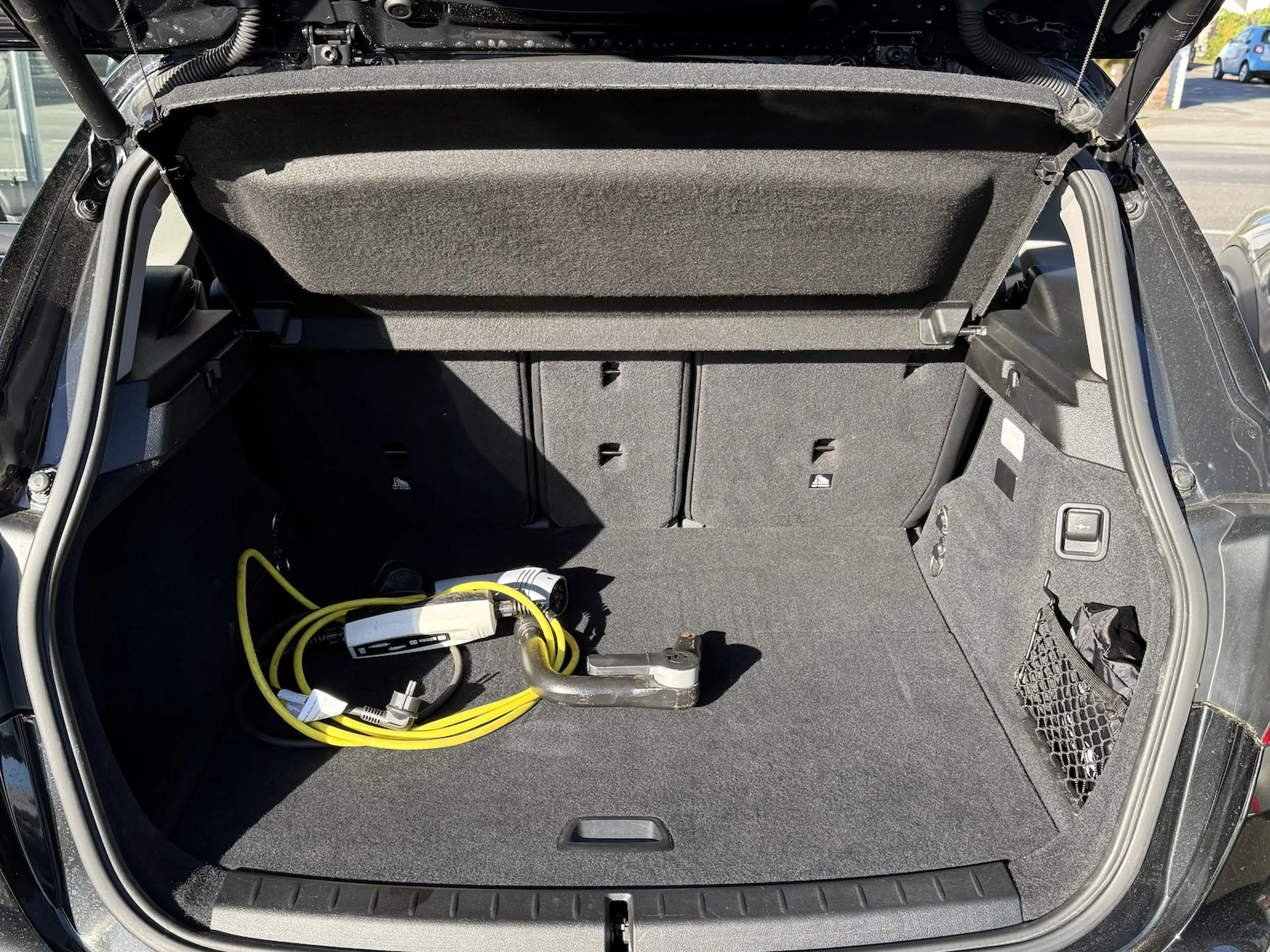 BMW 225 225 xe Luxury Line — photo 9