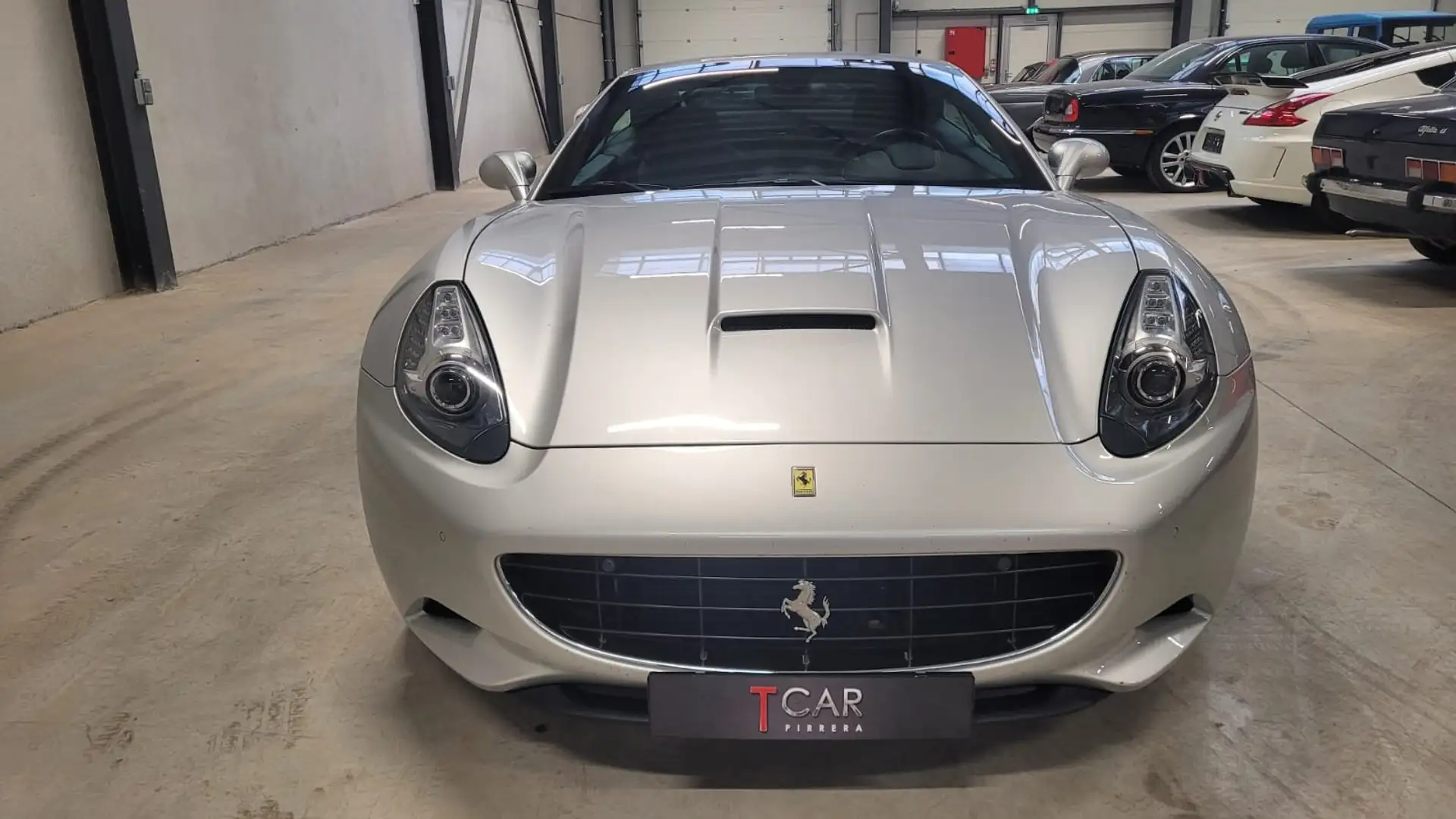 Ferrari California V8 4.3 460ch Grijs - 1