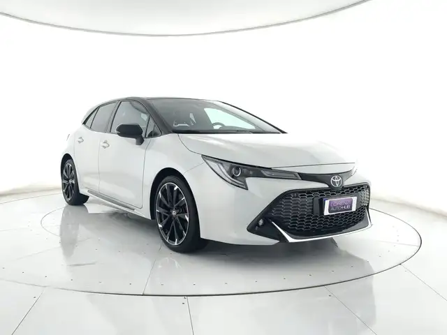 Toyota Corolla 2.0h GR Sport cvt ACC+CAMERA+C18"