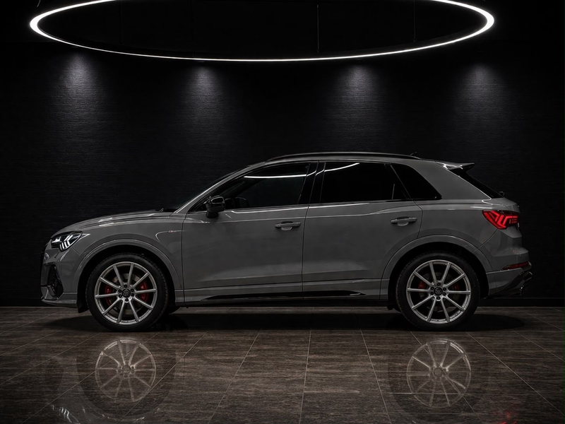 Audi RS Q3 2.5 TFSI quattro 8 Fach VirtualCockpit LED — photo 4