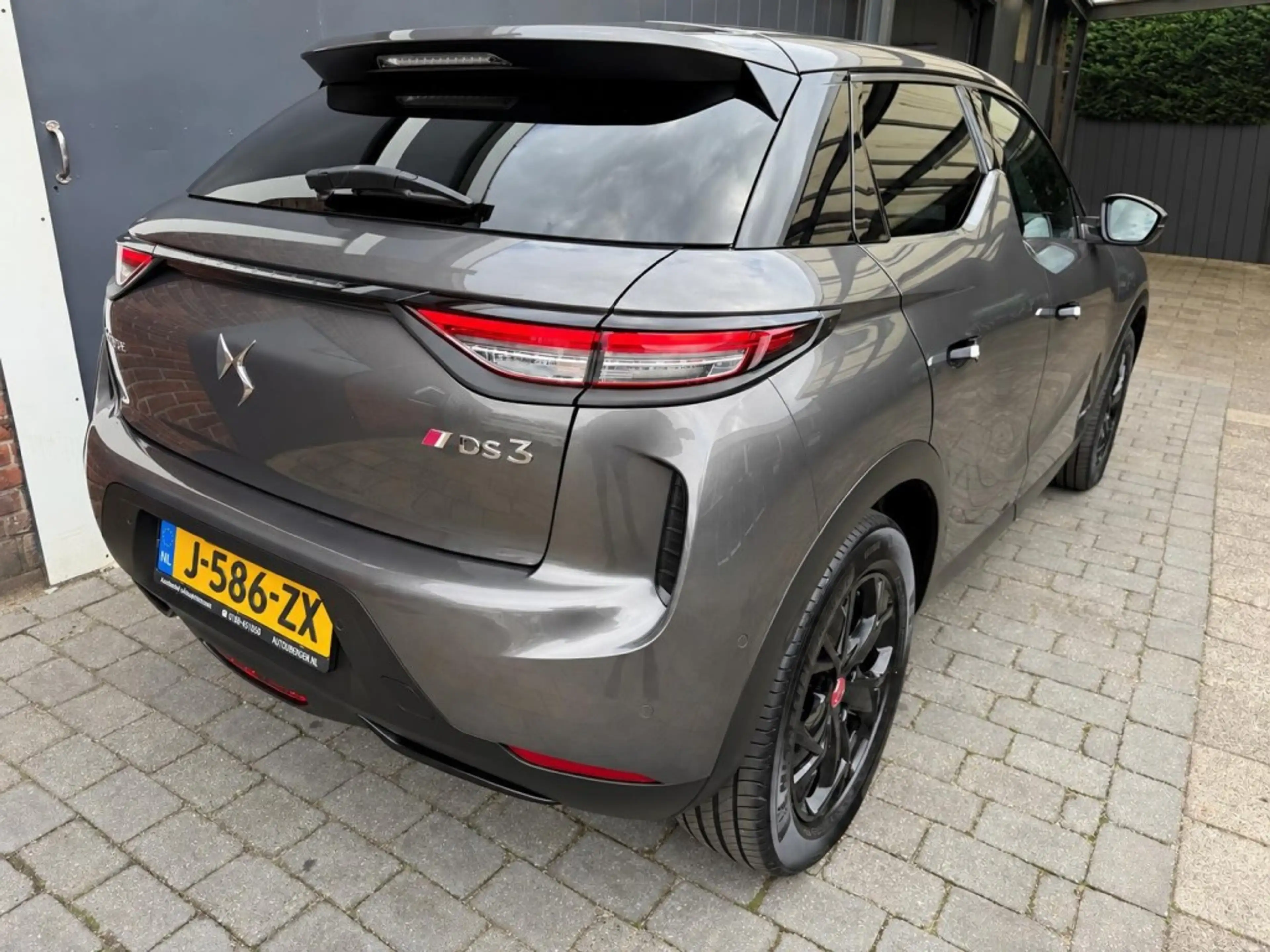 DS Automobiles DS 3 Crossback E-TENSE BUSINESS SOH 92% — photo 4