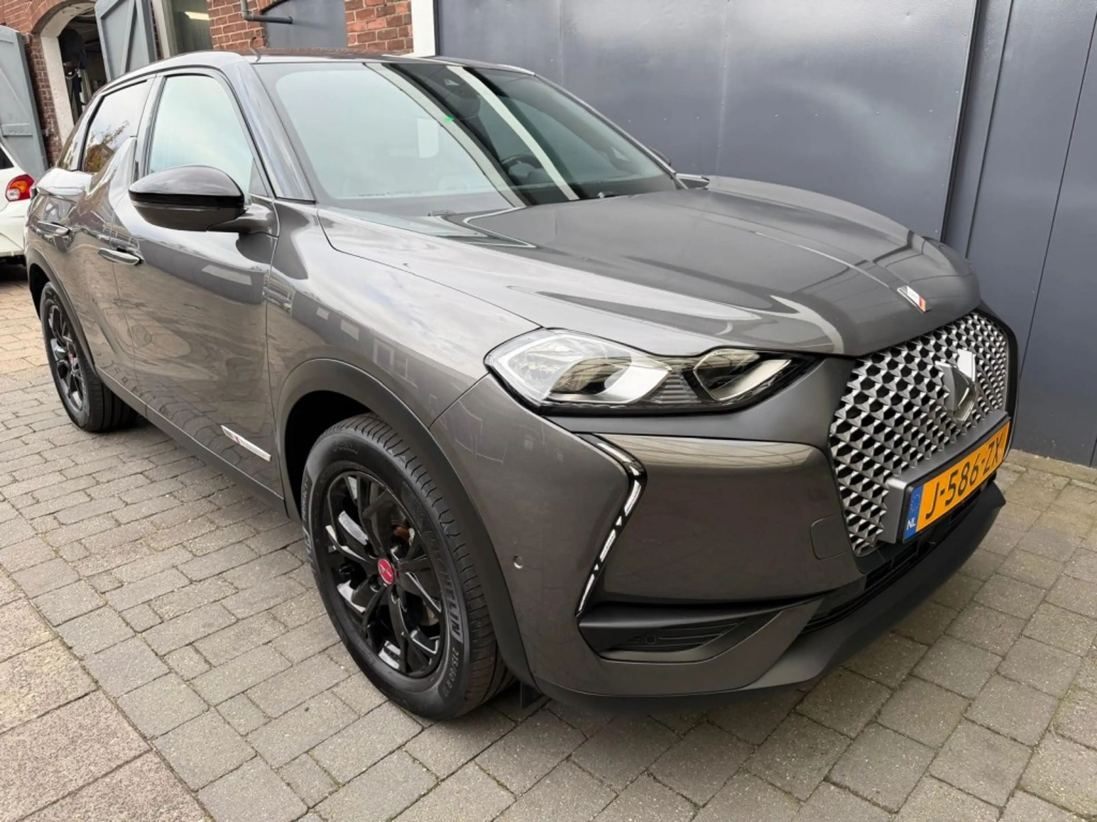 DS Automobiles DS 3 Crossback E-TENSE BUSINESS SOH 92% — photo 3