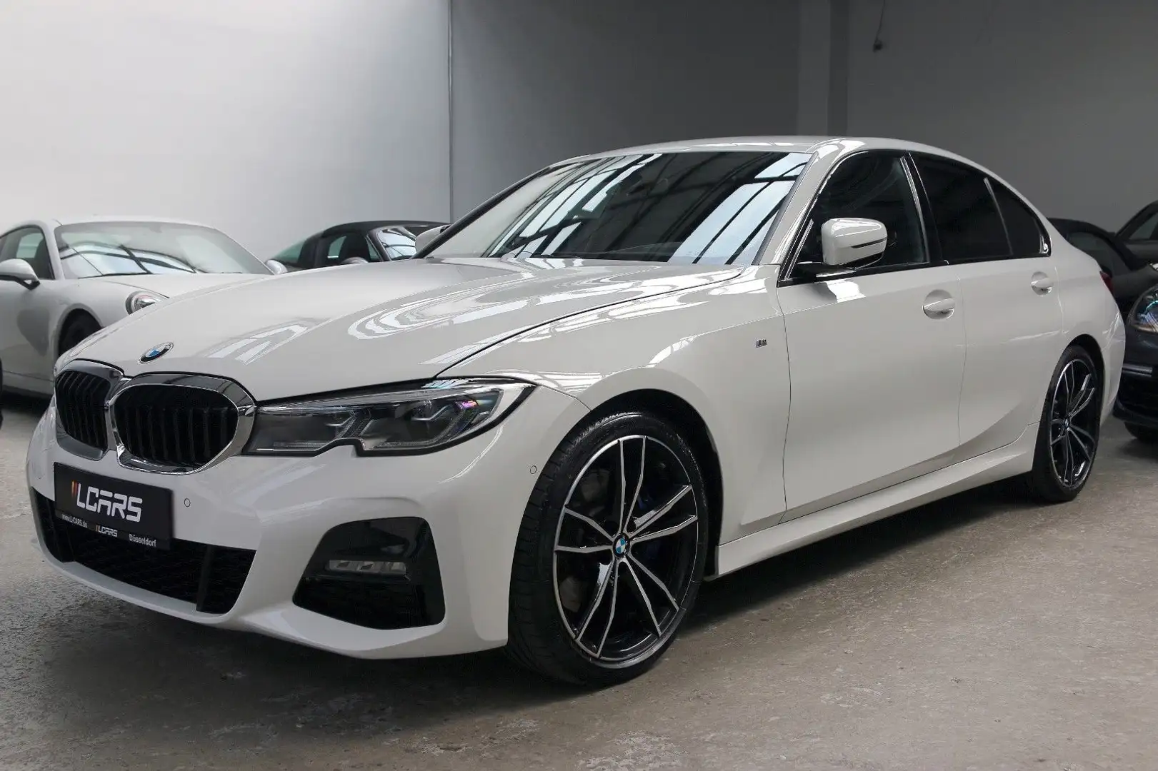 BMW 330 i M Sport Laser HeadUp Harman/Kardon Kamera Weiß - 2