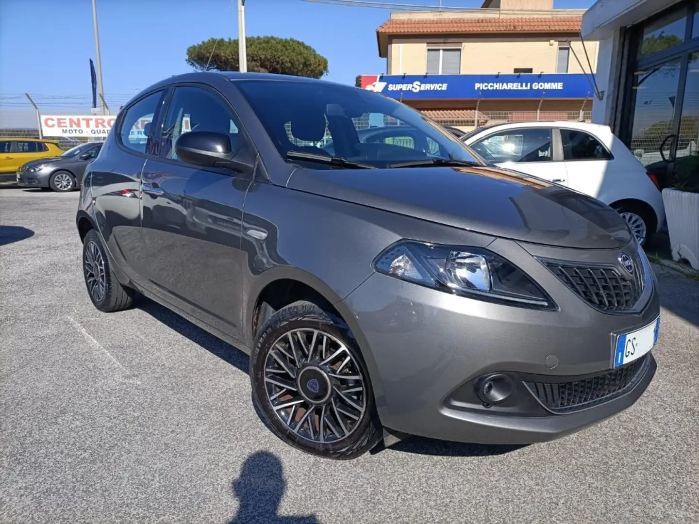 Lancia Ypsilon 1.0 Hybrid Platino PREZZO REALE!! Gris - 1