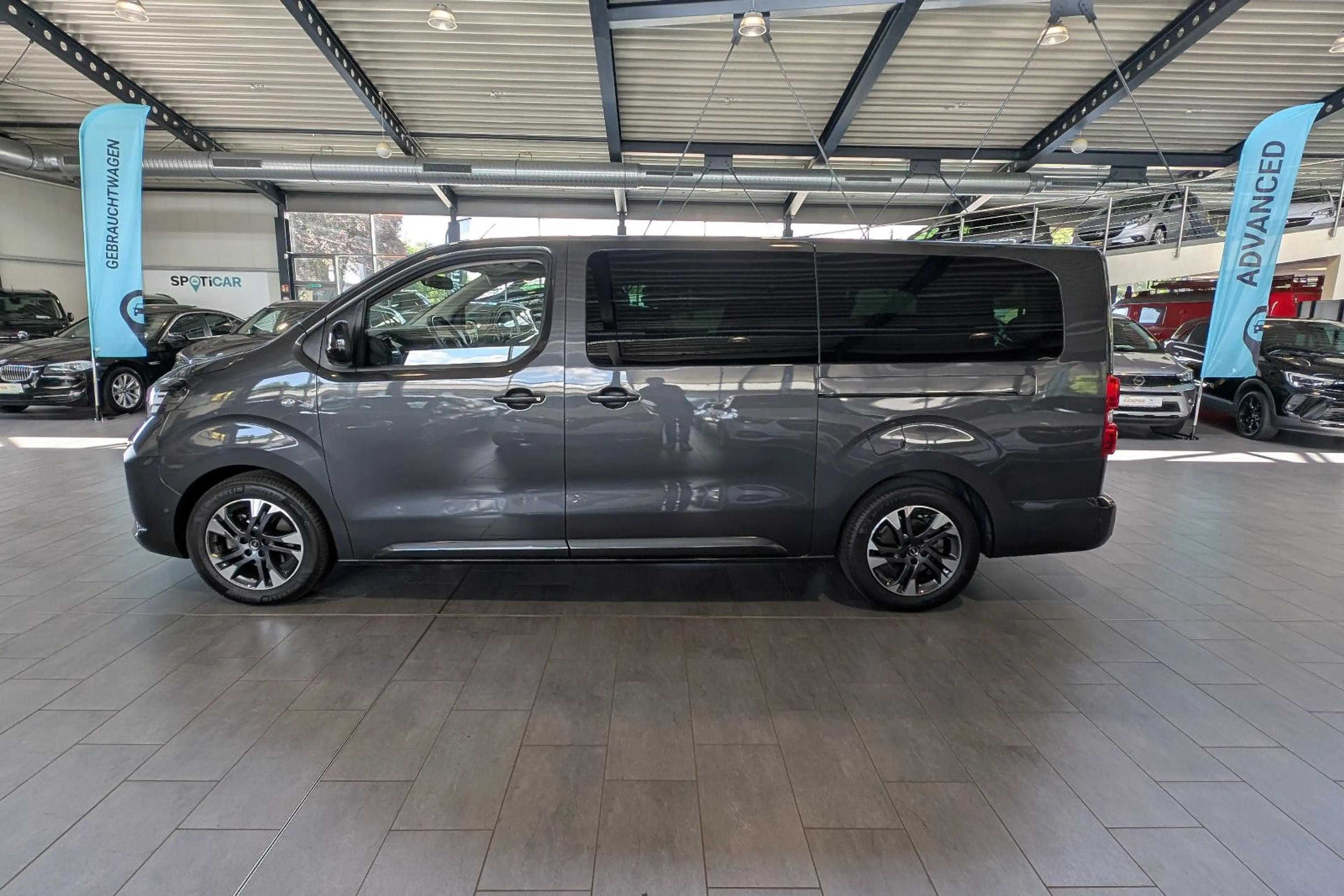 Opel Zafira Life 2.0 D Edition XL *SHZ*Navi*Kamera* — photo 4