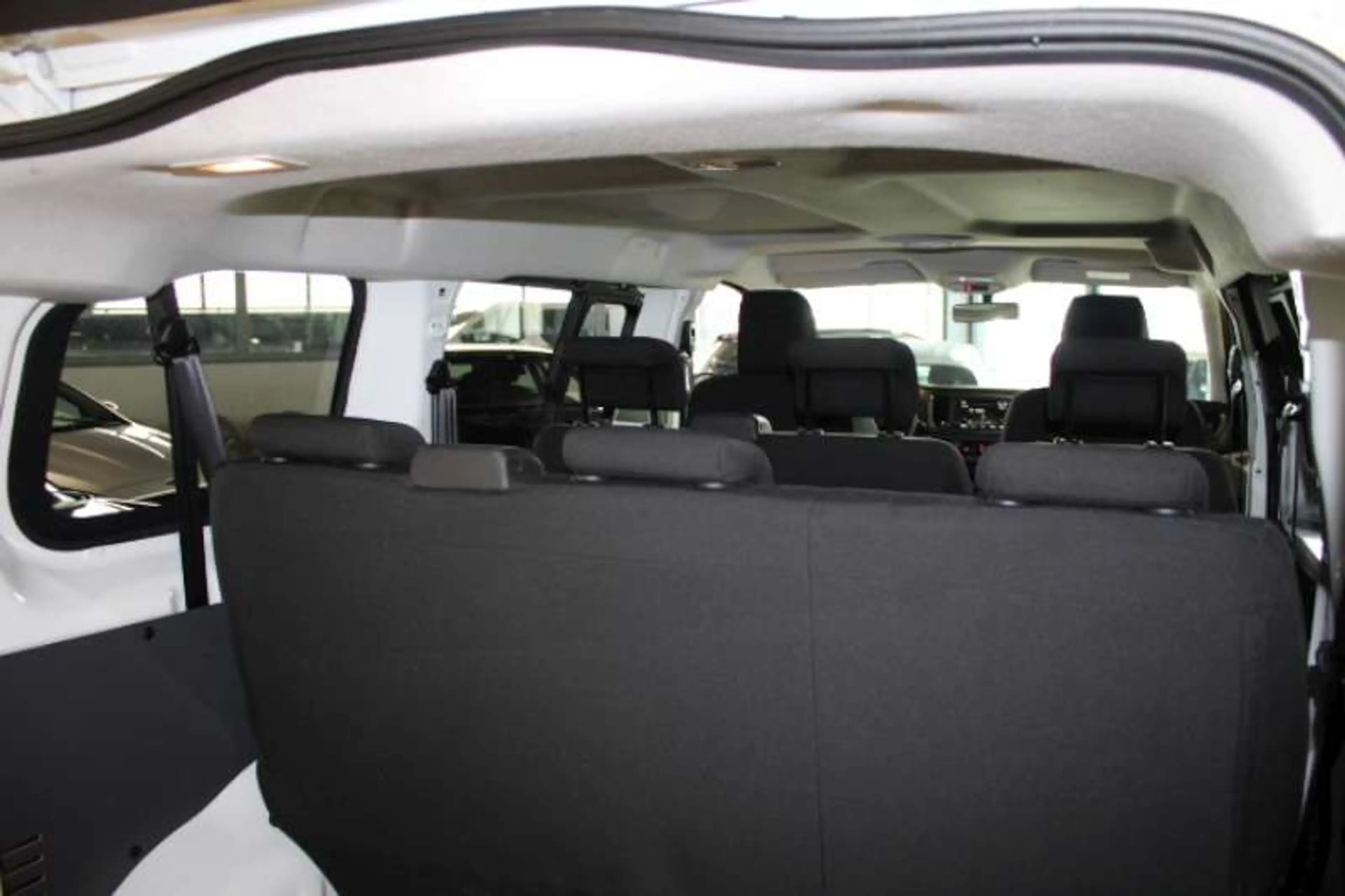 Opel Zafira Life vivaro minibus 8 pl — photo 11