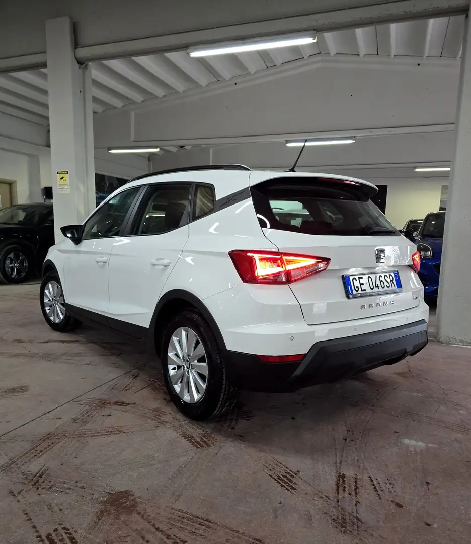 SEAT Arona 1.0 tgi Style 90cv Bianco - 2