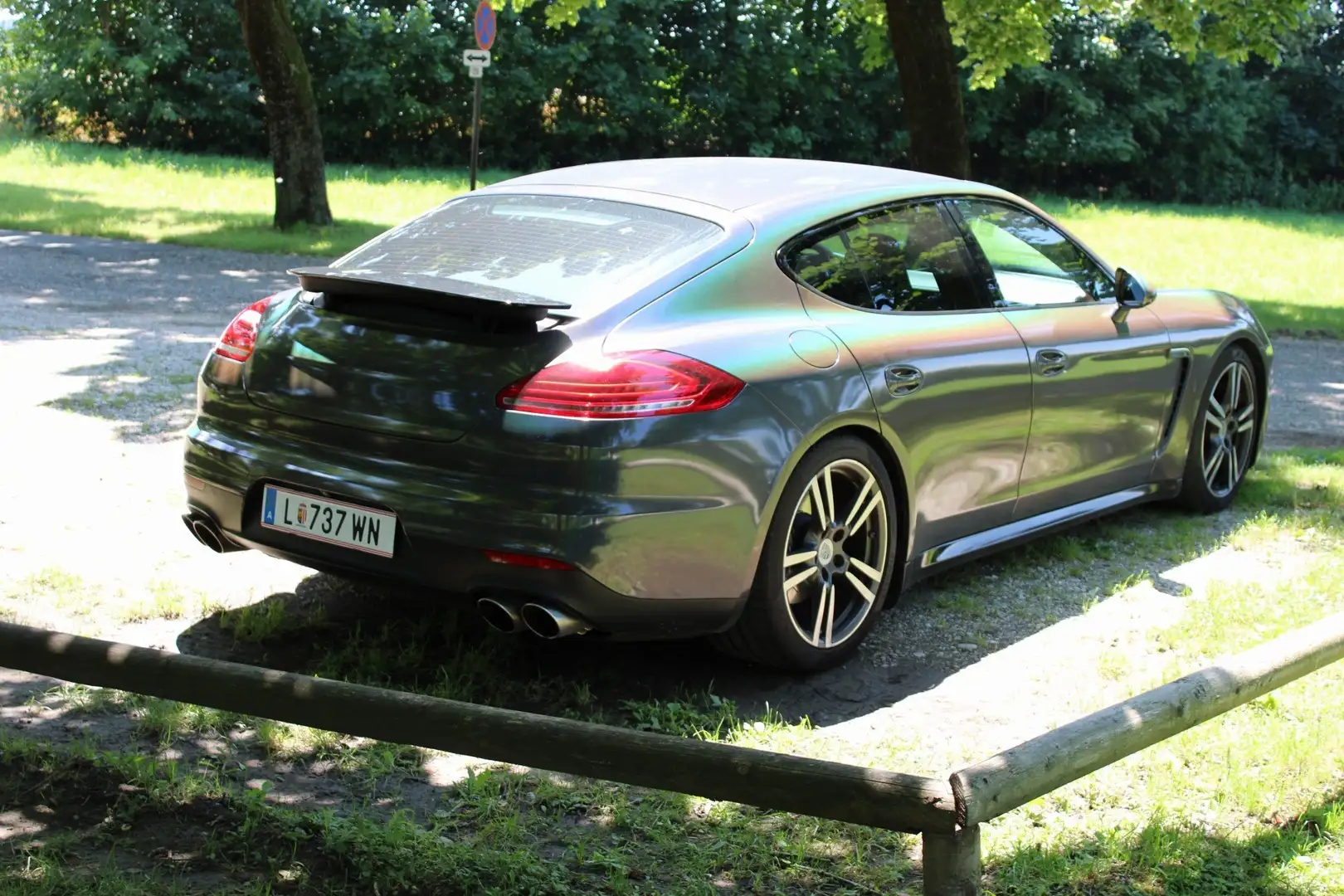 Porsche Panamera 4 DSG - 1
