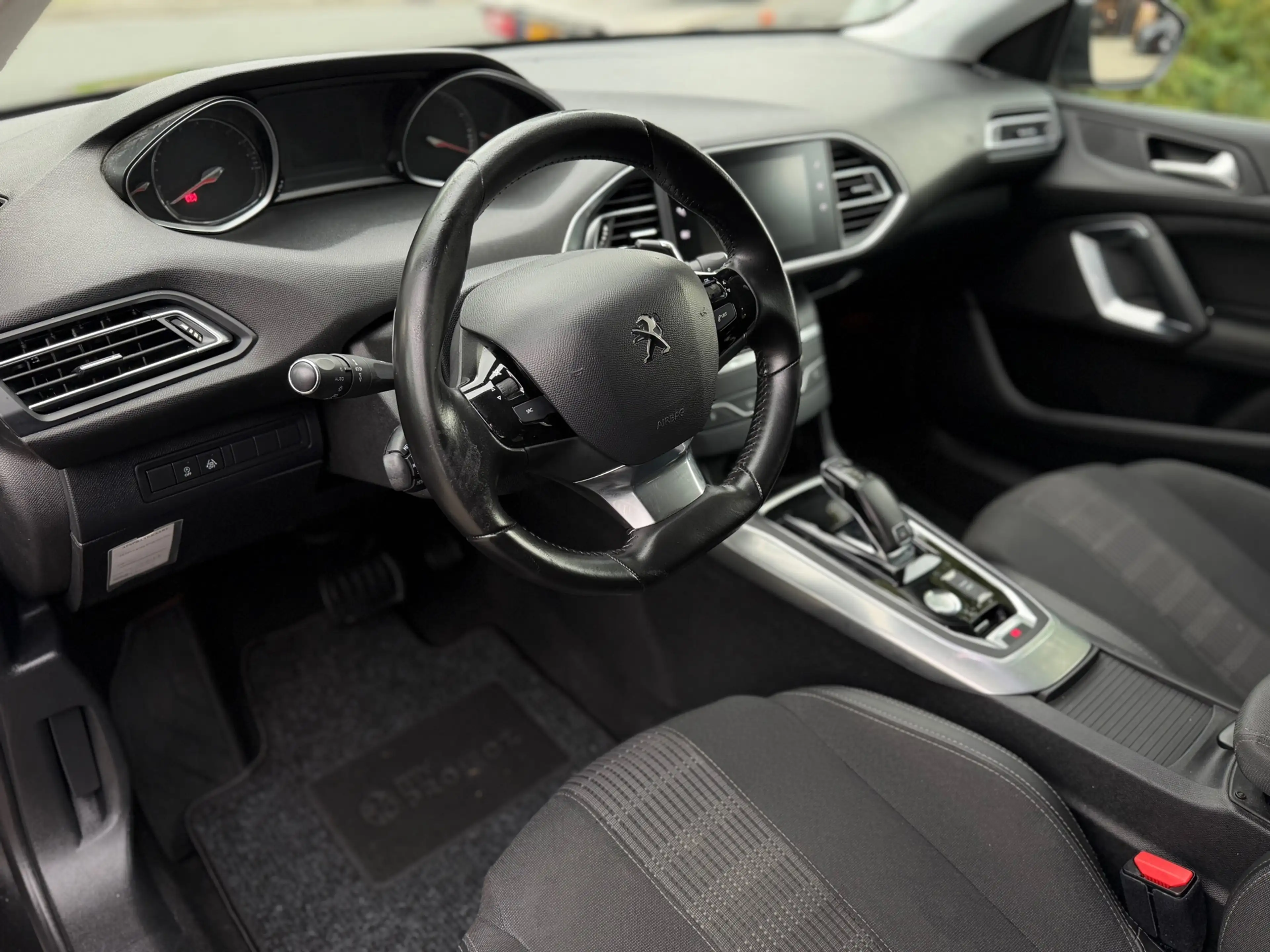 Peugeot 308 1.2 PureTech GT|Automaat|Cruise contr|Line assist| — photo 11