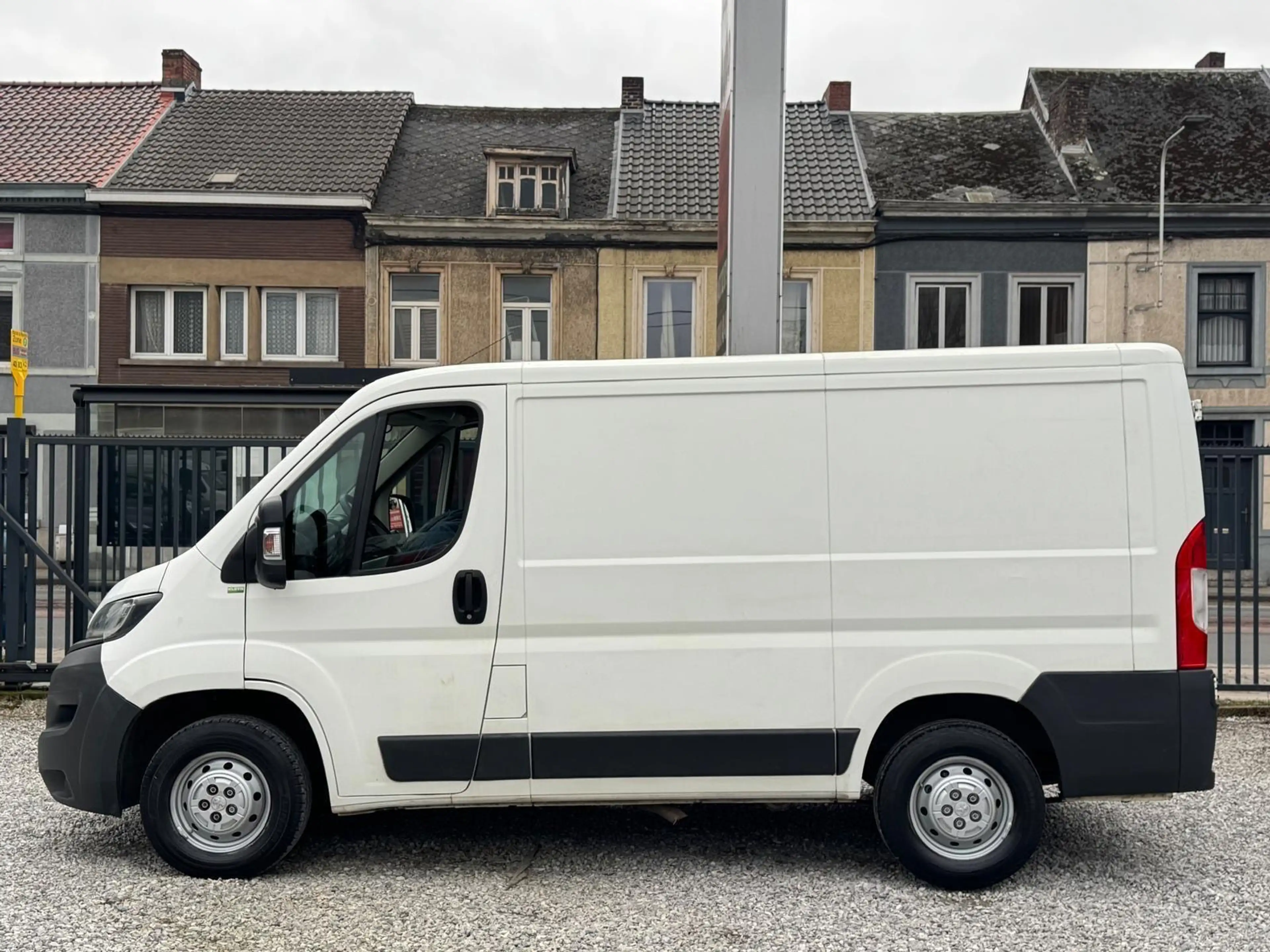 Peugeot Boxer 2.2 HDi L1H1 — photo 4