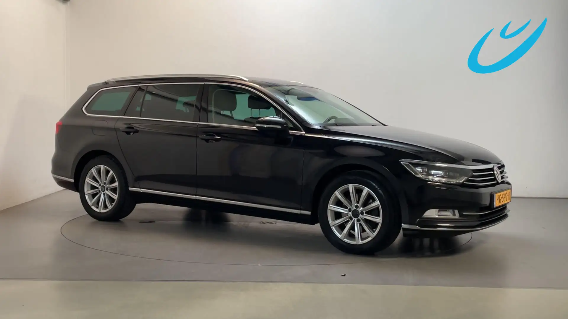 Volkswagen Passat Variant 1.6 TDI DSG Highline Leder-Alcantara Camera Naviga Чорний - 1